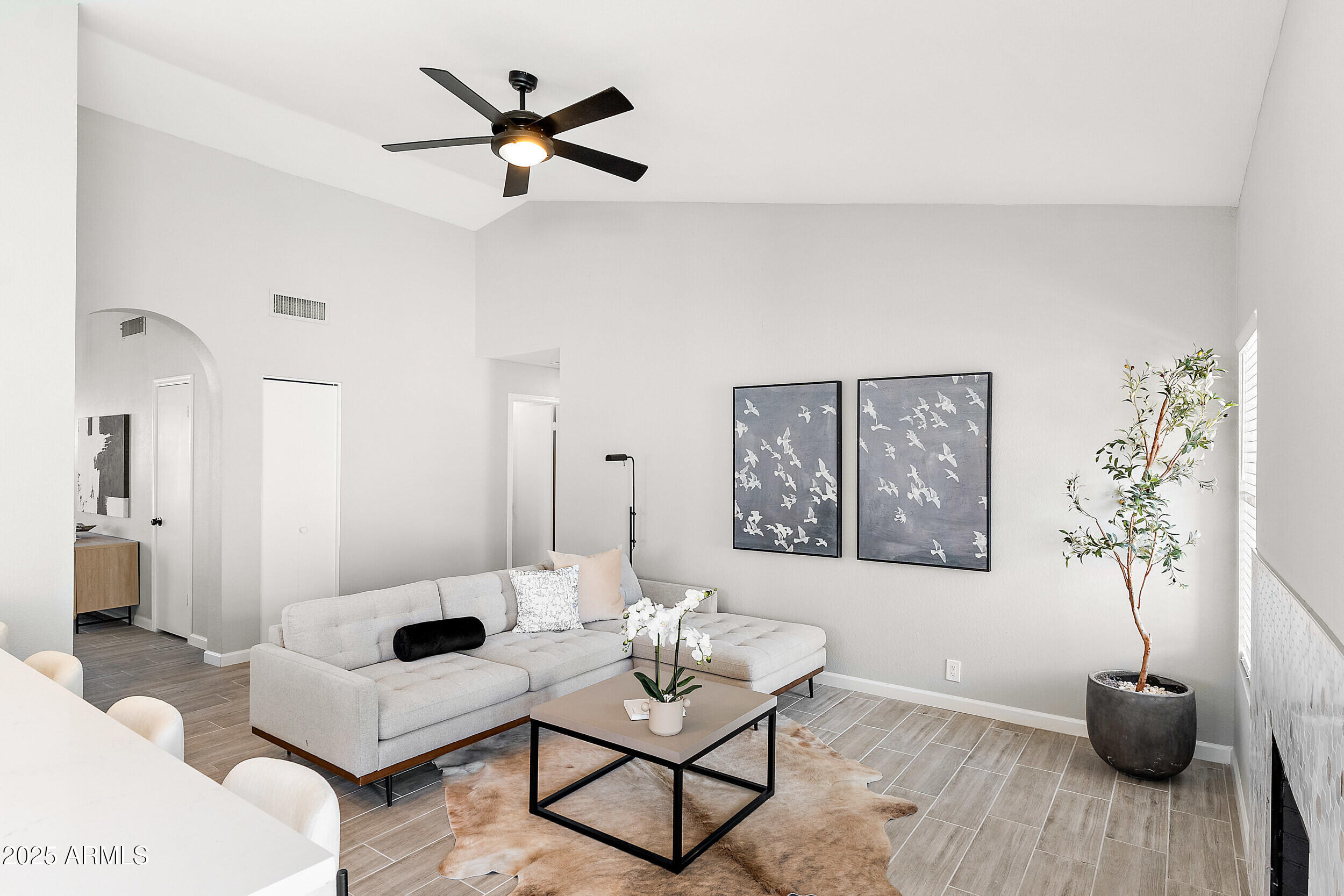 7108 W CORRINE Drive