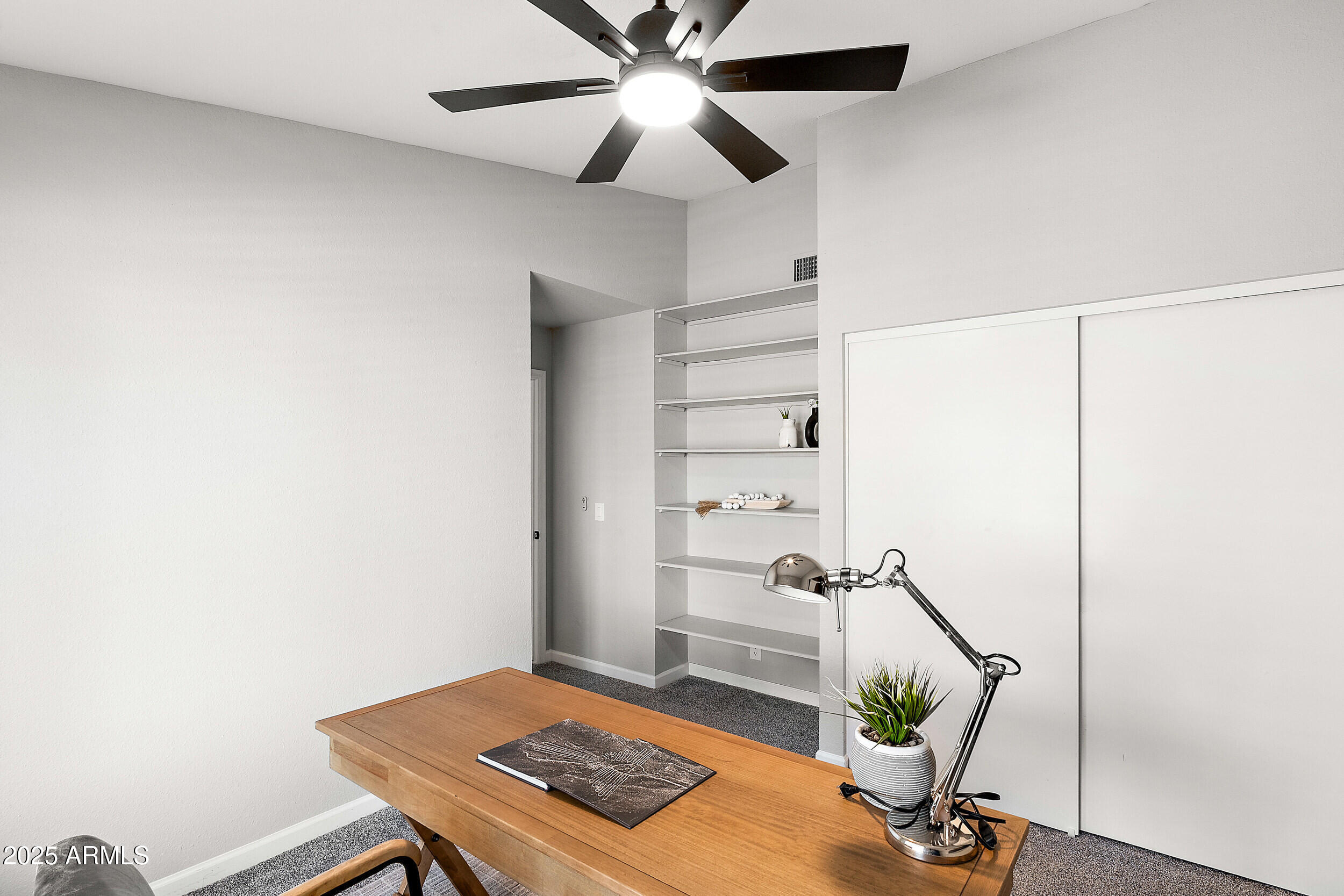 7108 W CORRINE Drive