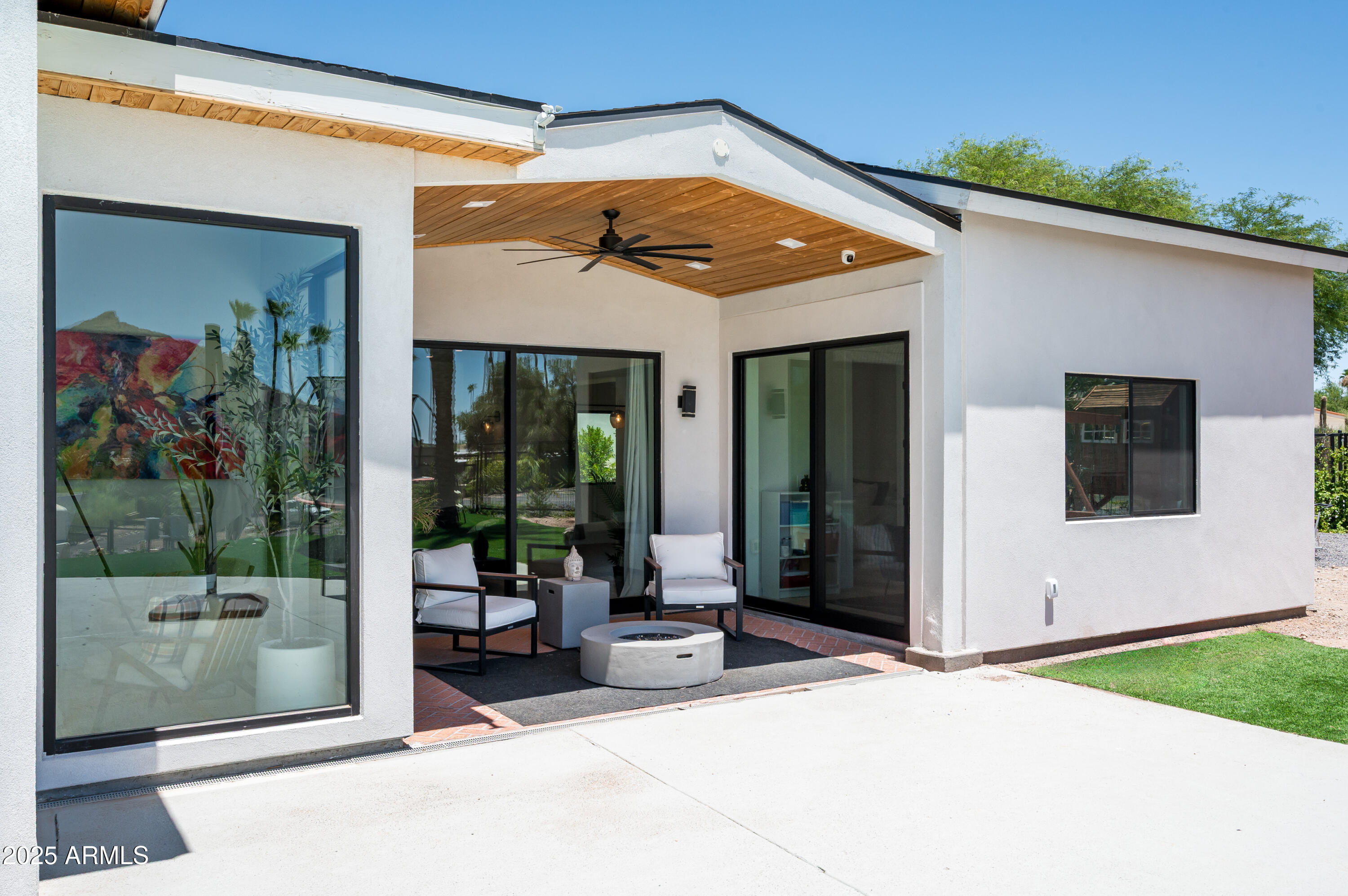 7100 N 47TH Street
