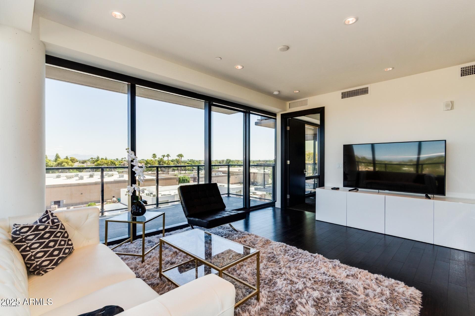 4422 N 75TH Street, 5014