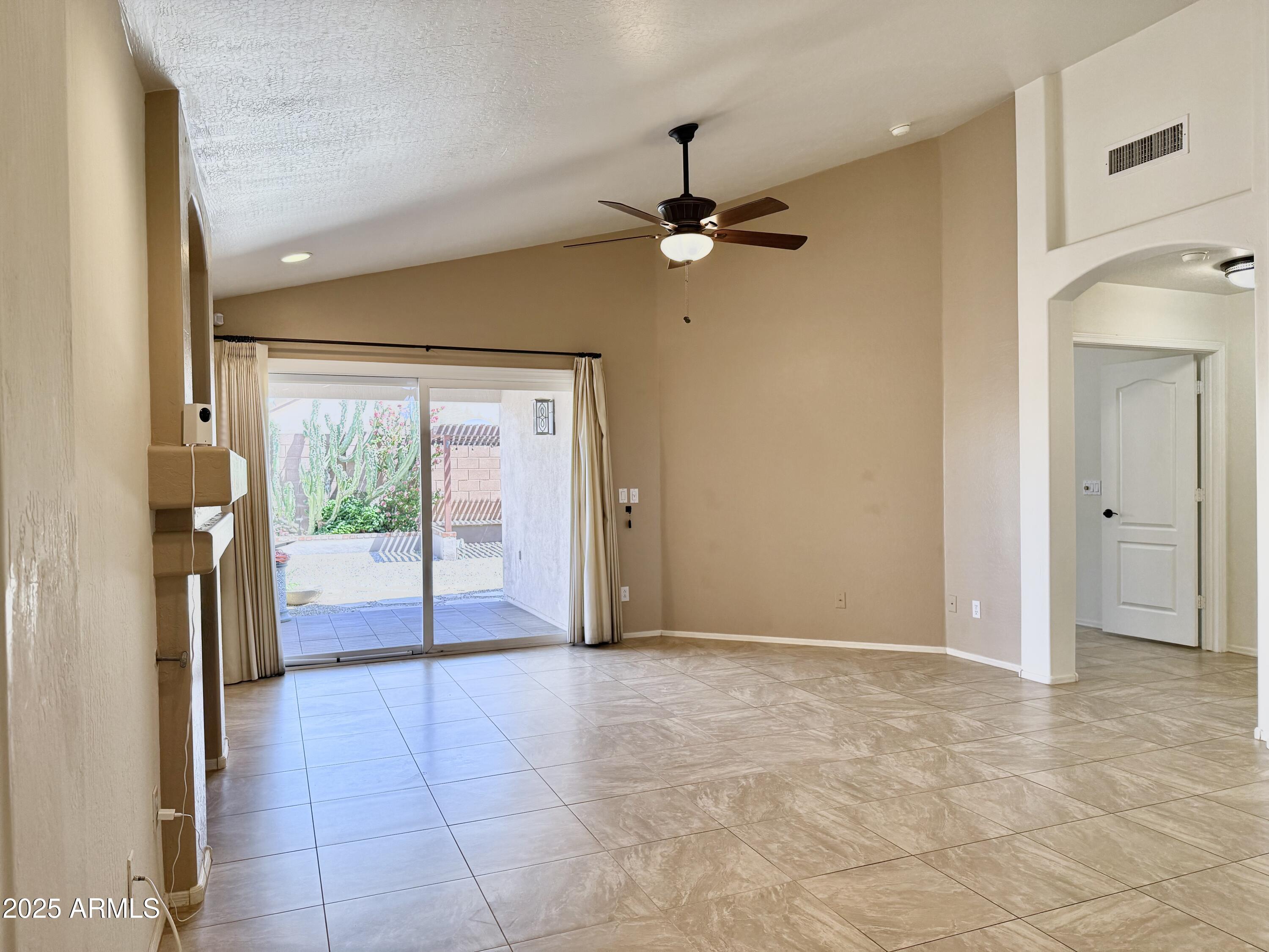 4224 E RENEE Drive