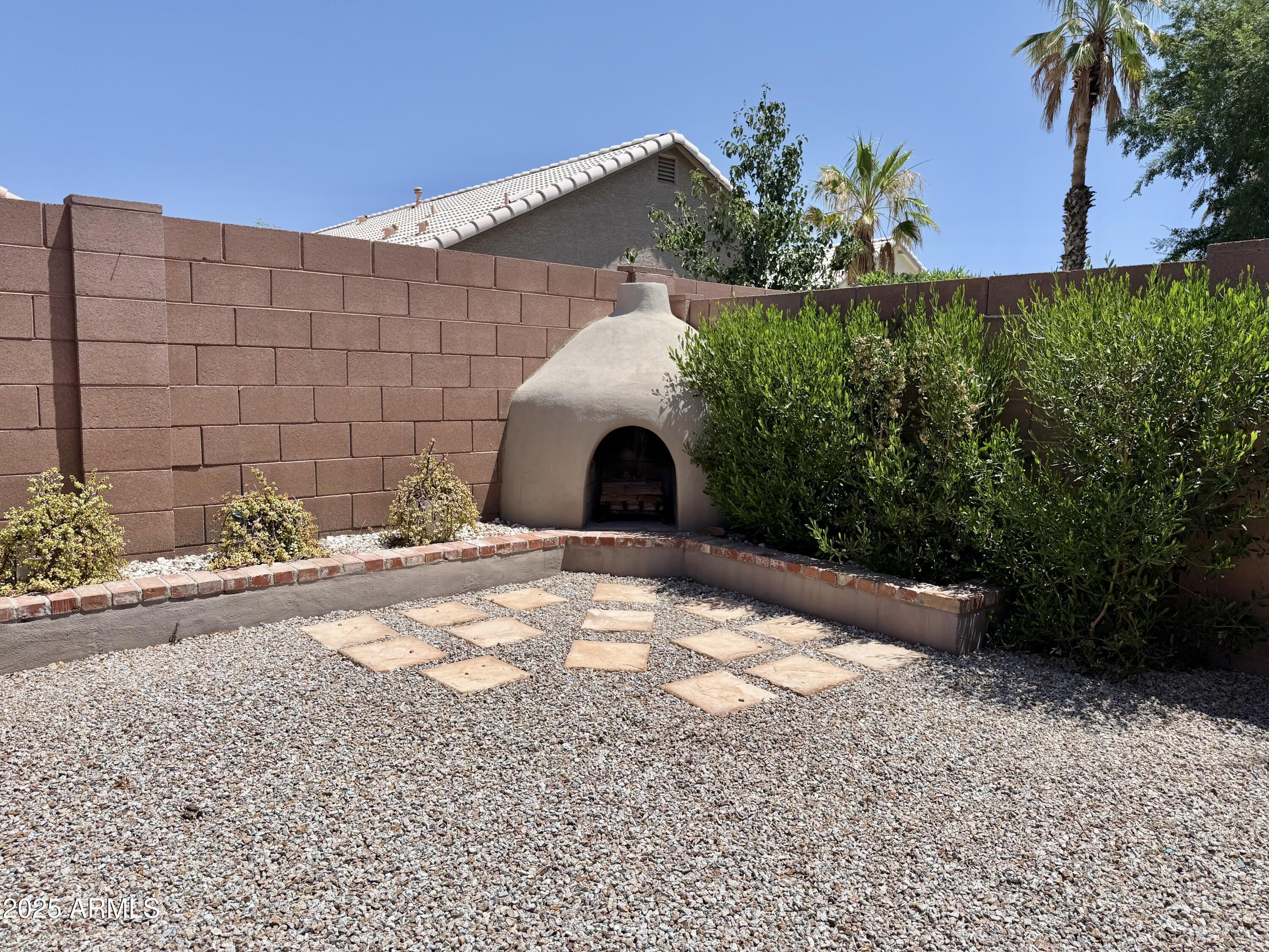 4224 E RENEE Drive