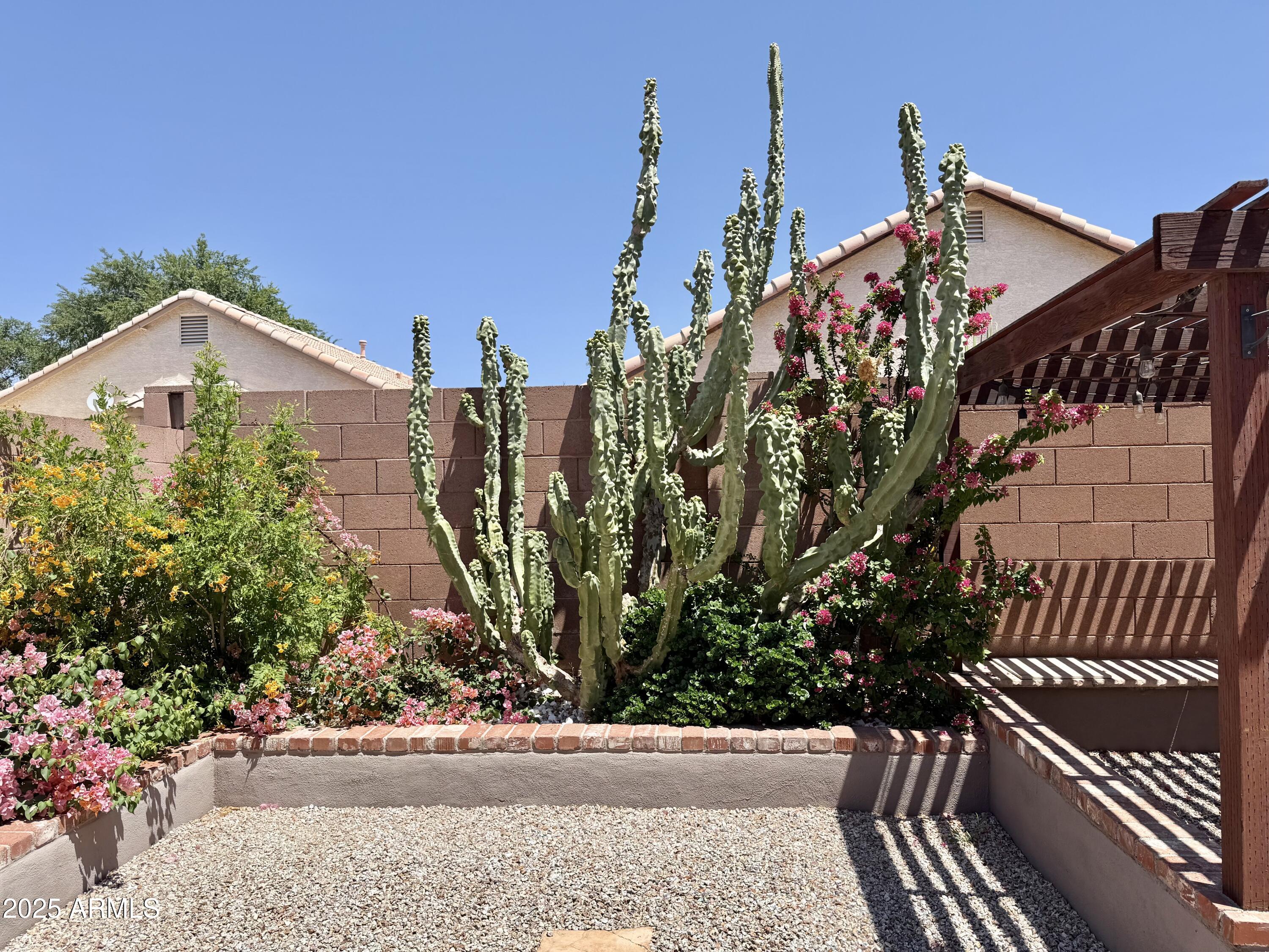 4224 E RENEE Drive