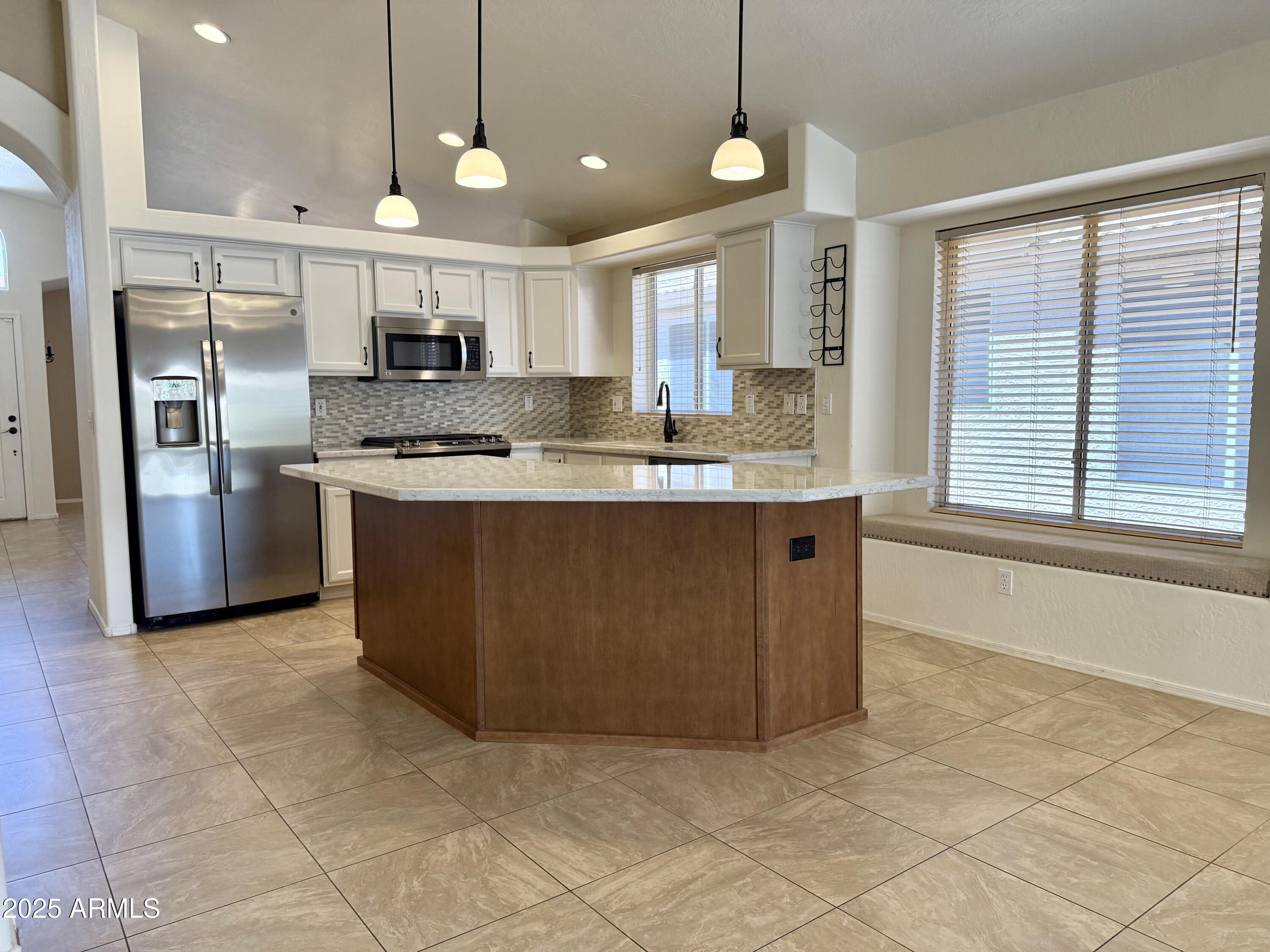4224 E RENEE Drive