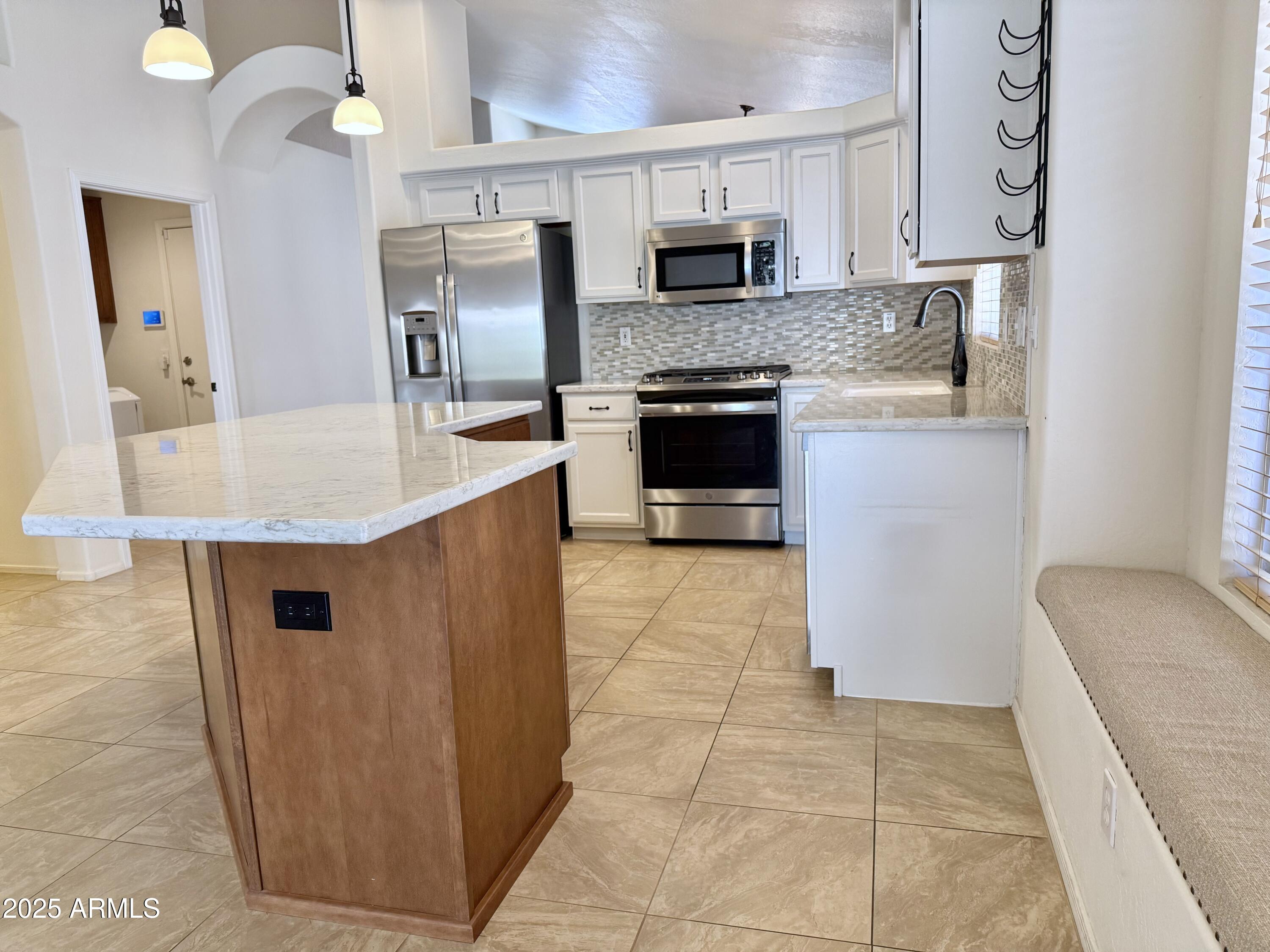 4224 E RENEE Drive