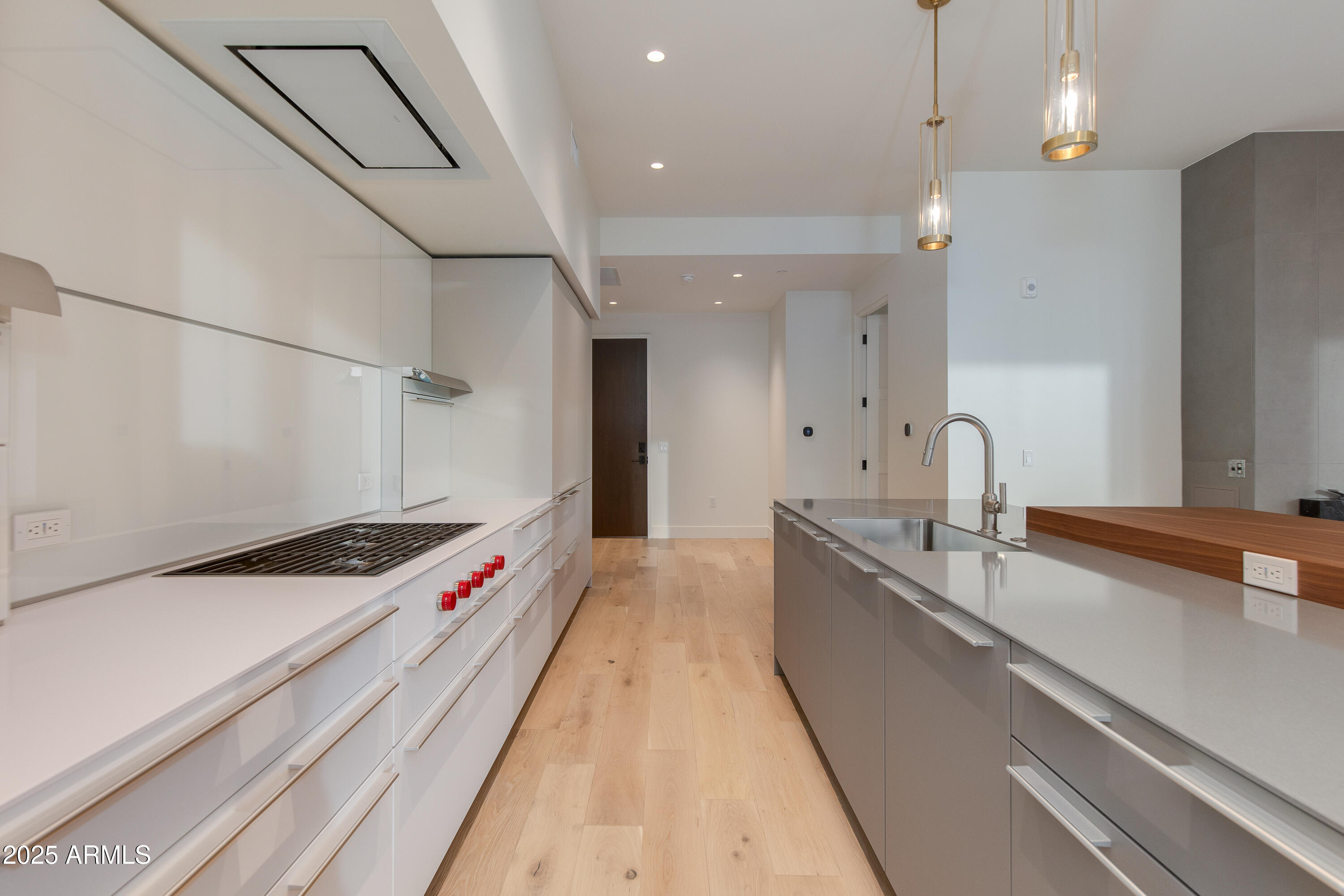 5000 N CAMELBACK RIDGE Drive, 301