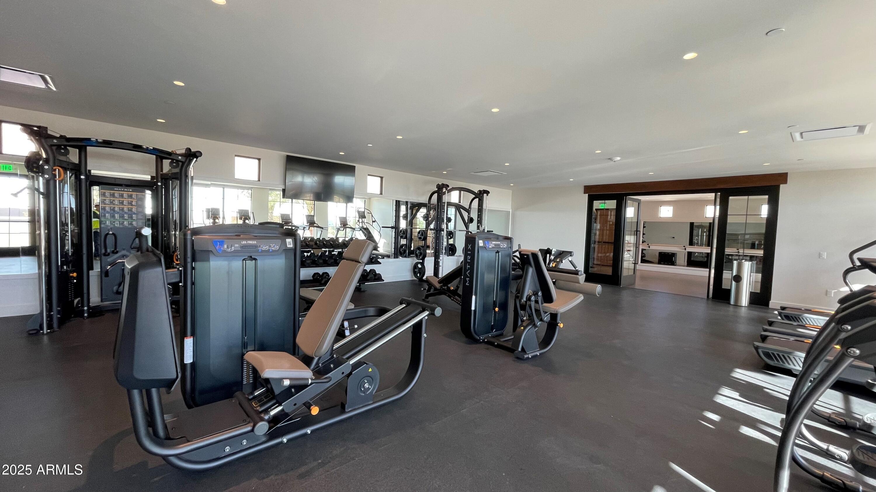 5000 N CAMELBACK RIDGE Drive, 301