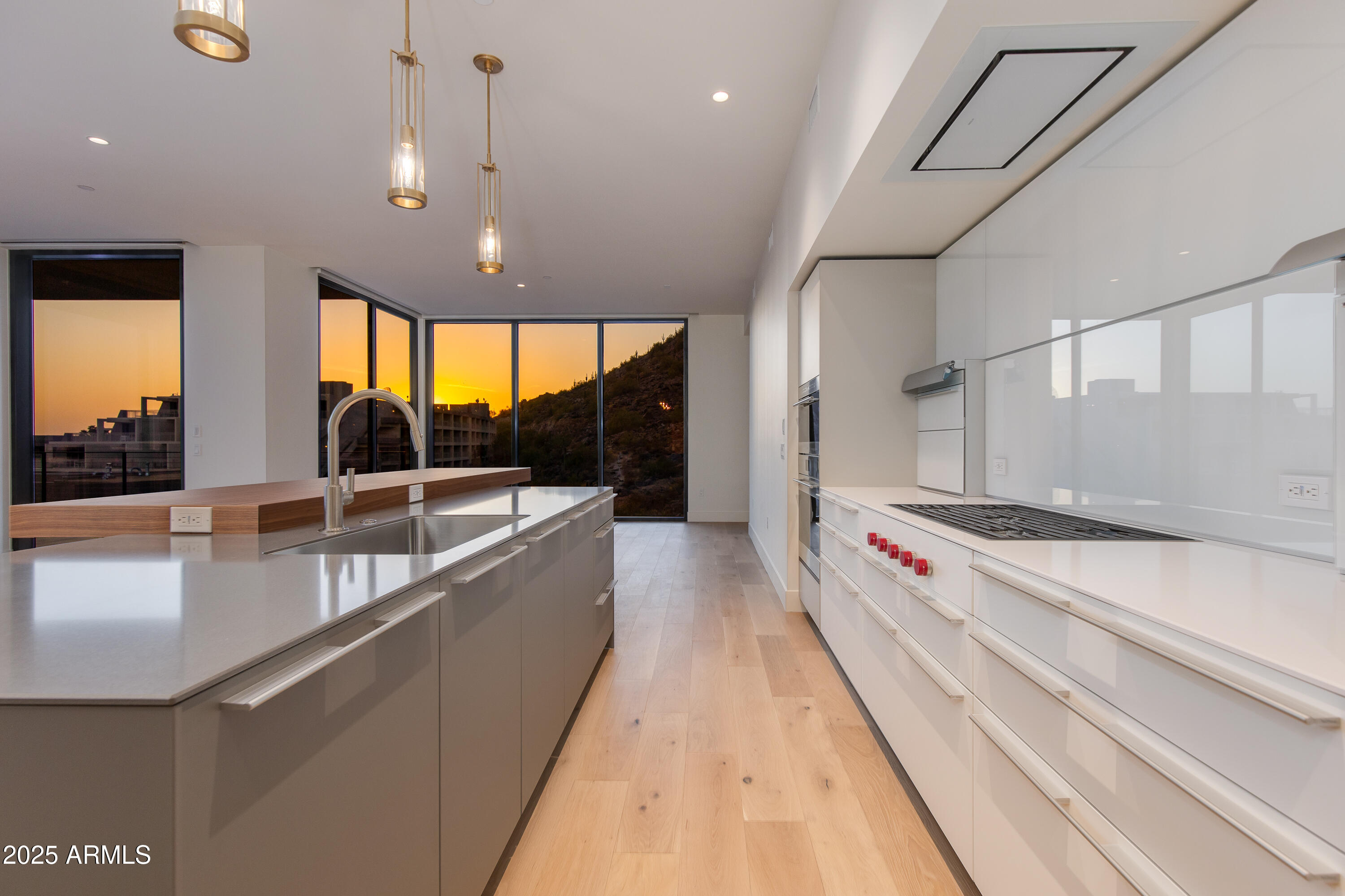 5000 N CAMELBACK RIDGE Drive, 301