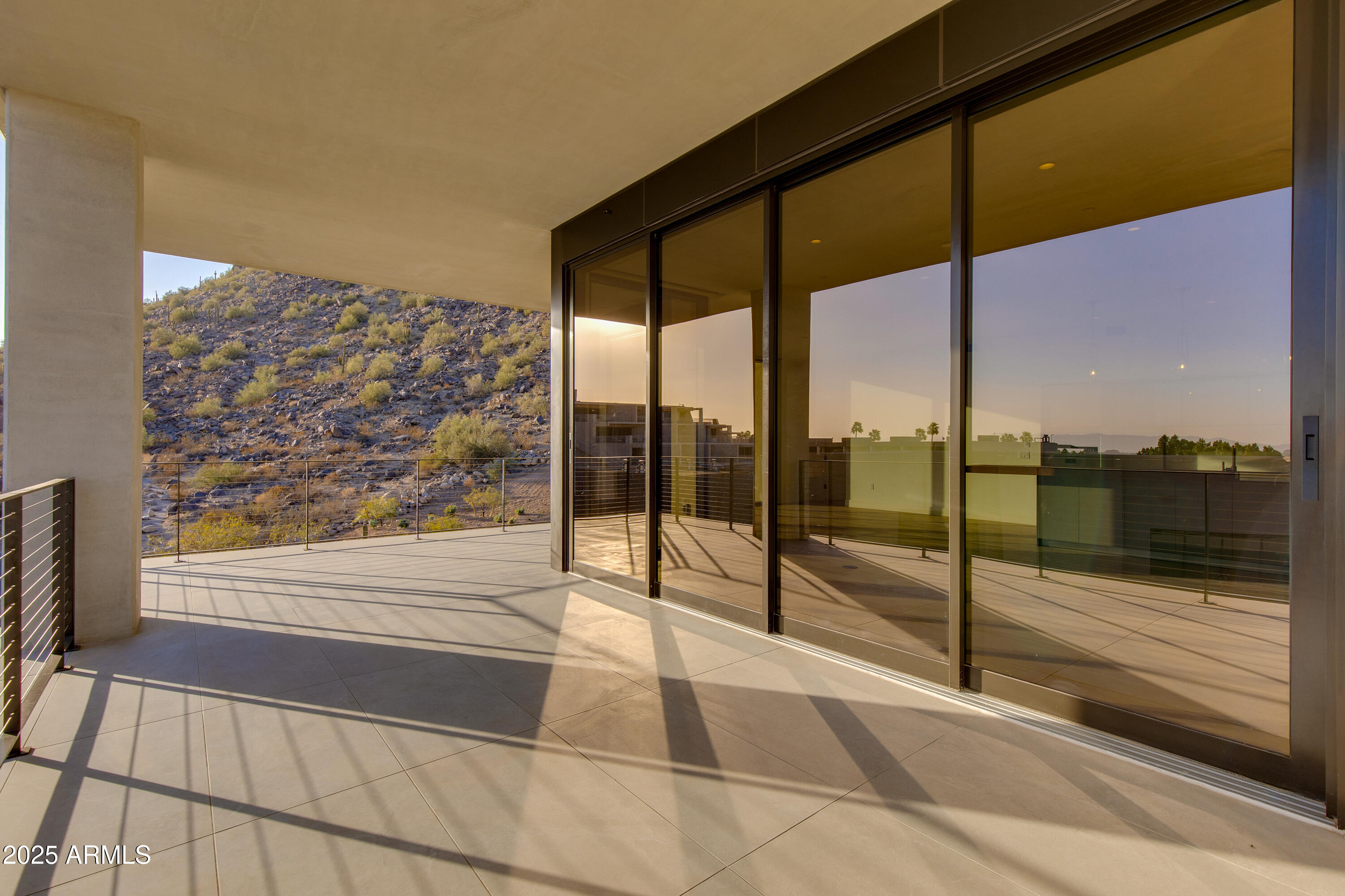 5000 N CAMELBACK RIDGE Drive, 301