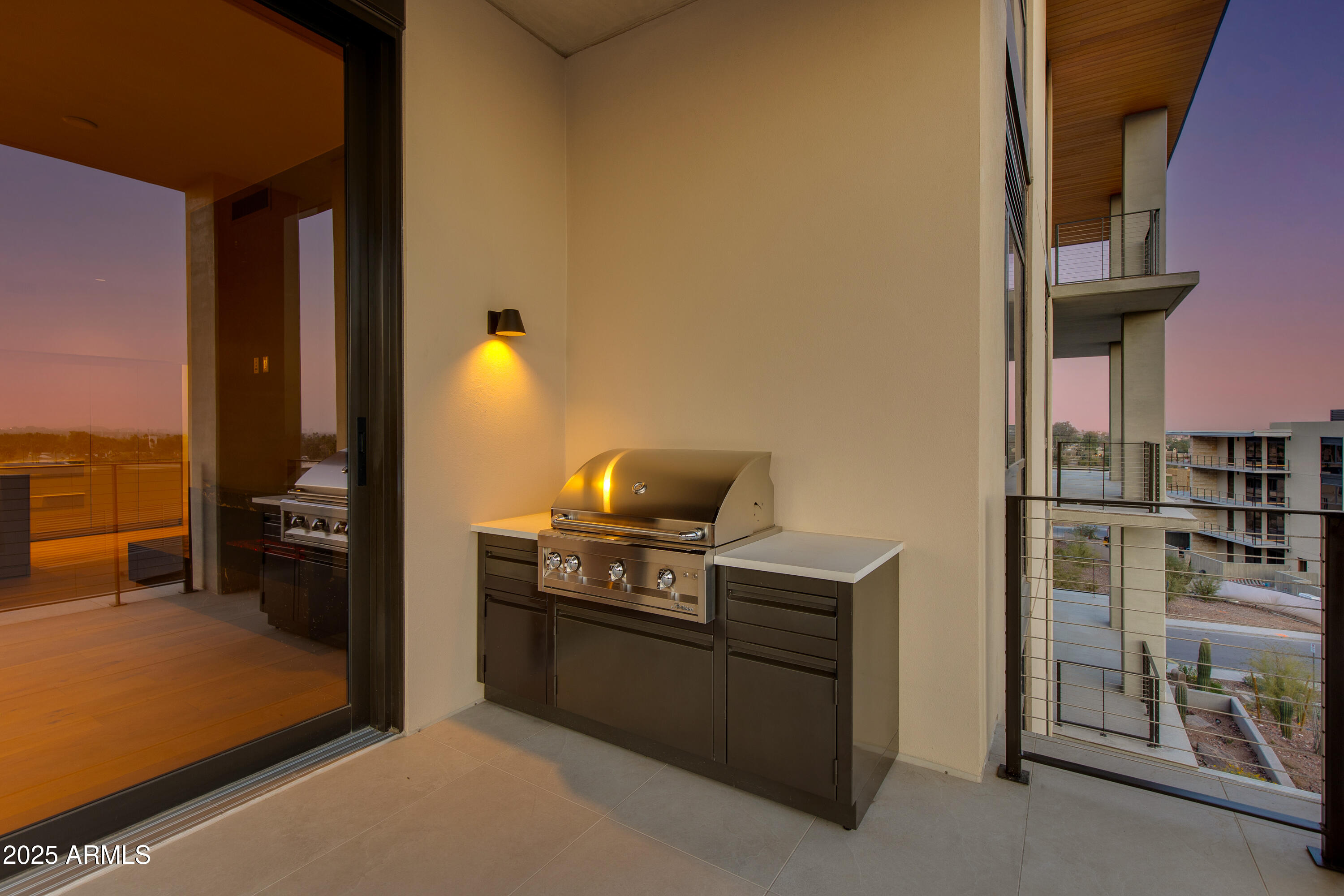 5000 N CAMELBACK RIDGE Drive, 301