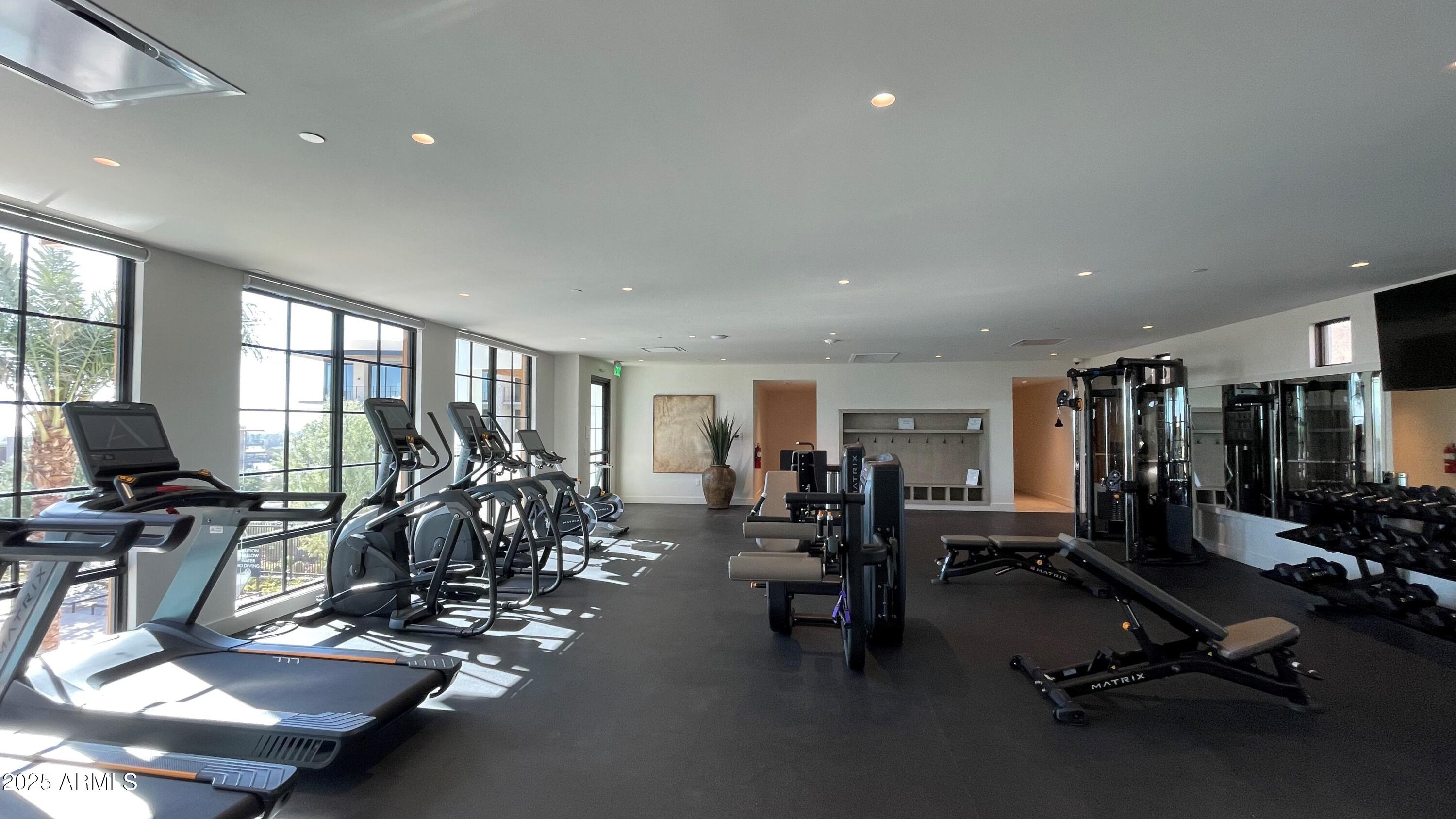 5000 N CAMELBACK RIDGE Drive, 301