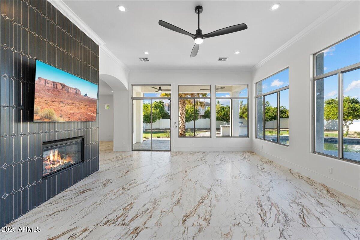3354 E JAEGER Circle