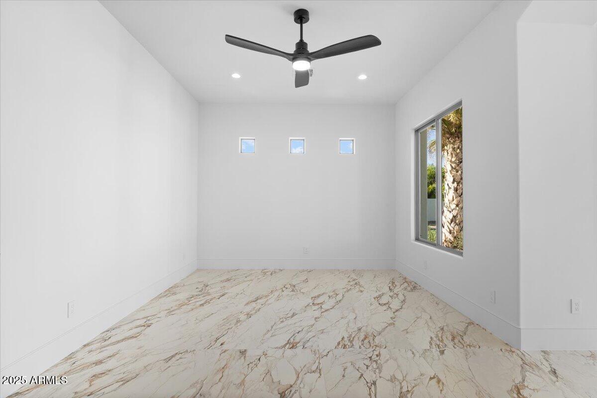 3354 E JAEGER Circle