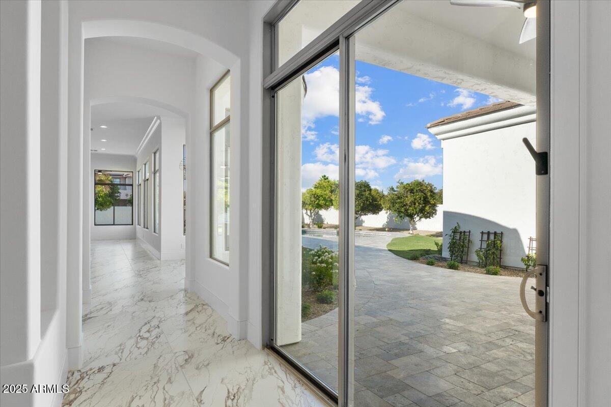 3354 E JAEGER Circle