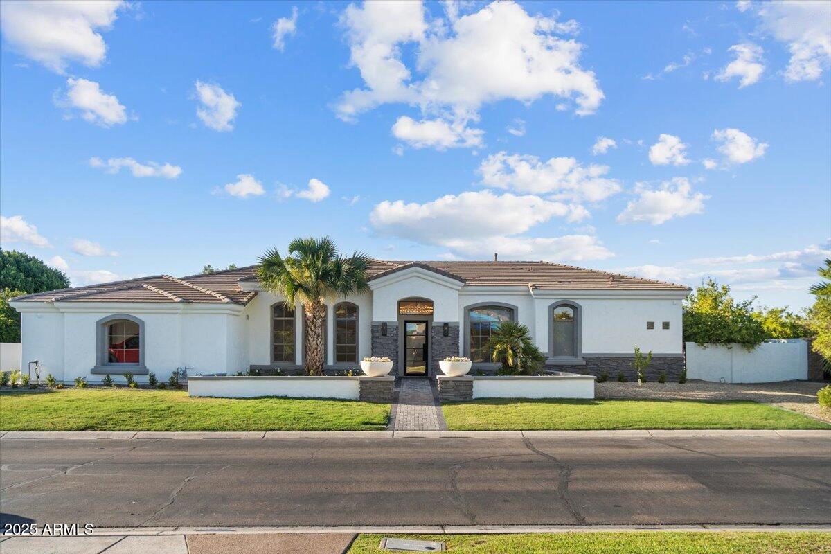 3354 E JAEGER Circle