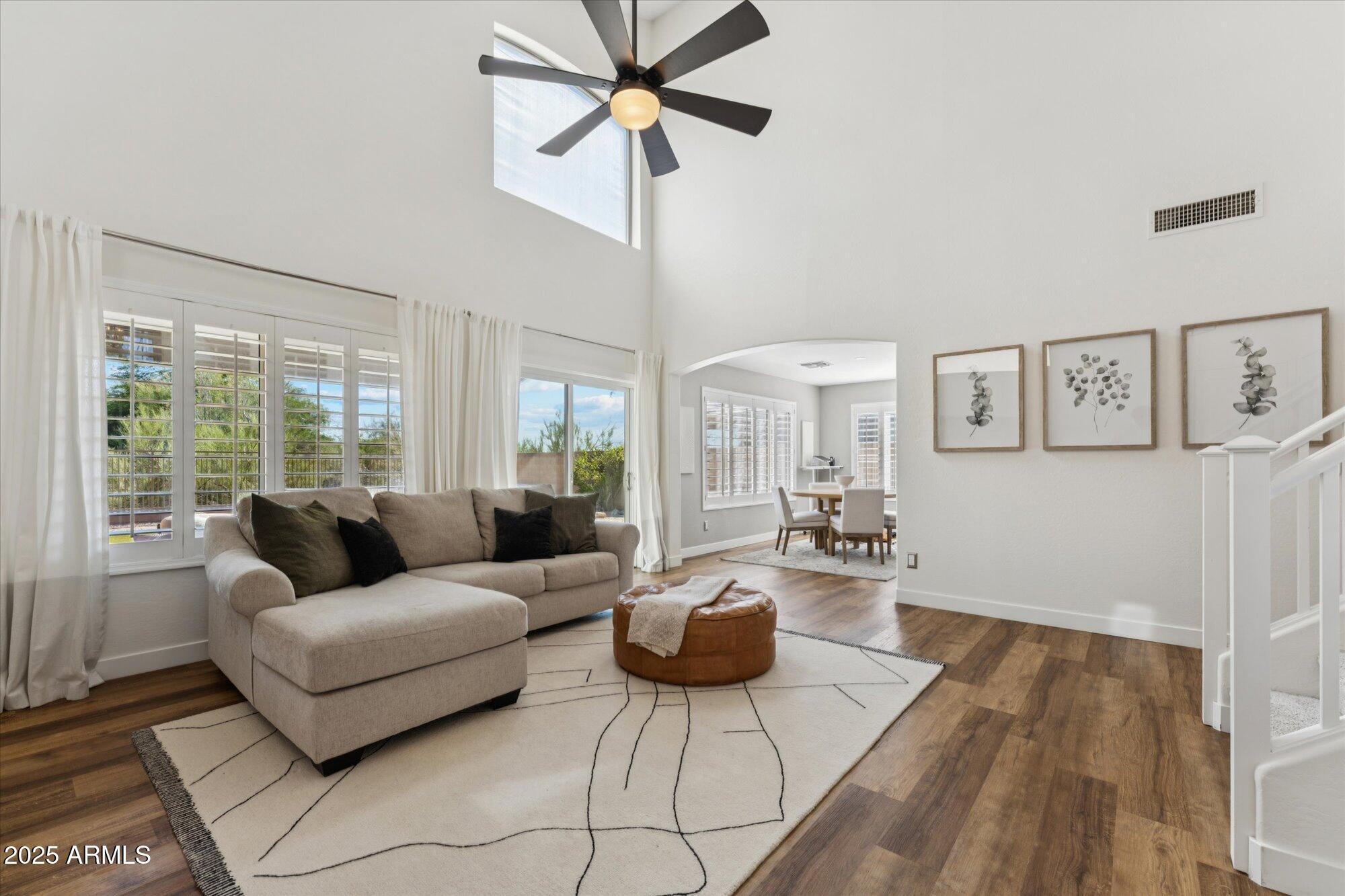 10252 E BUTHERUS Drive