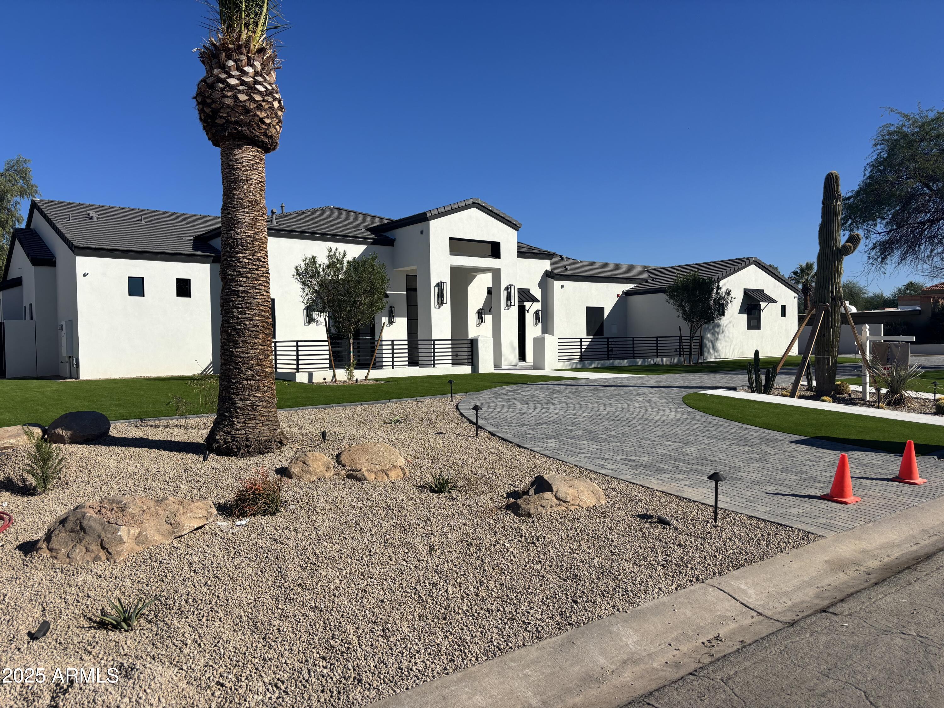6426 E TURQUOISE Avenue