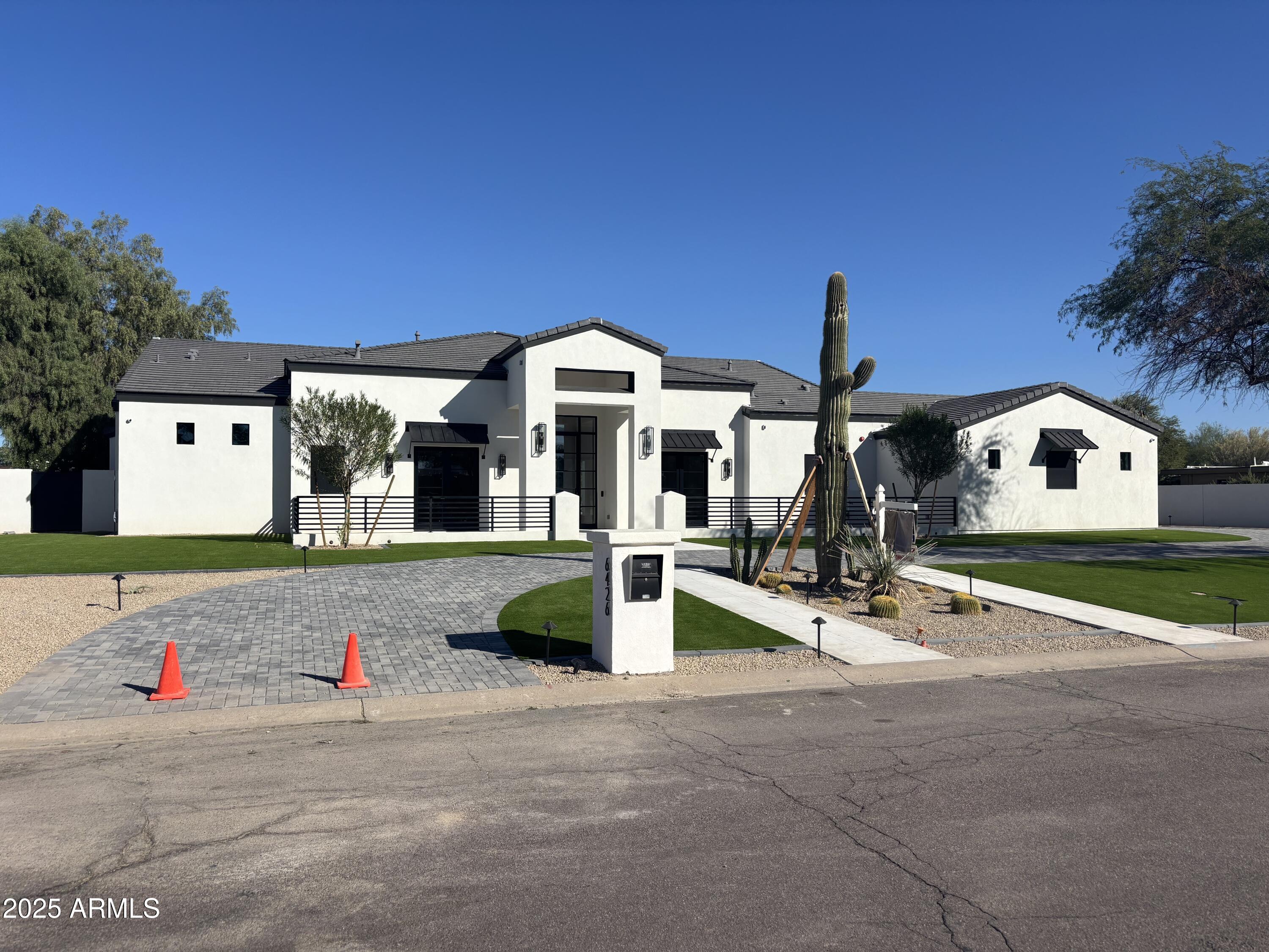 6426 E TURQUOISE Avenue