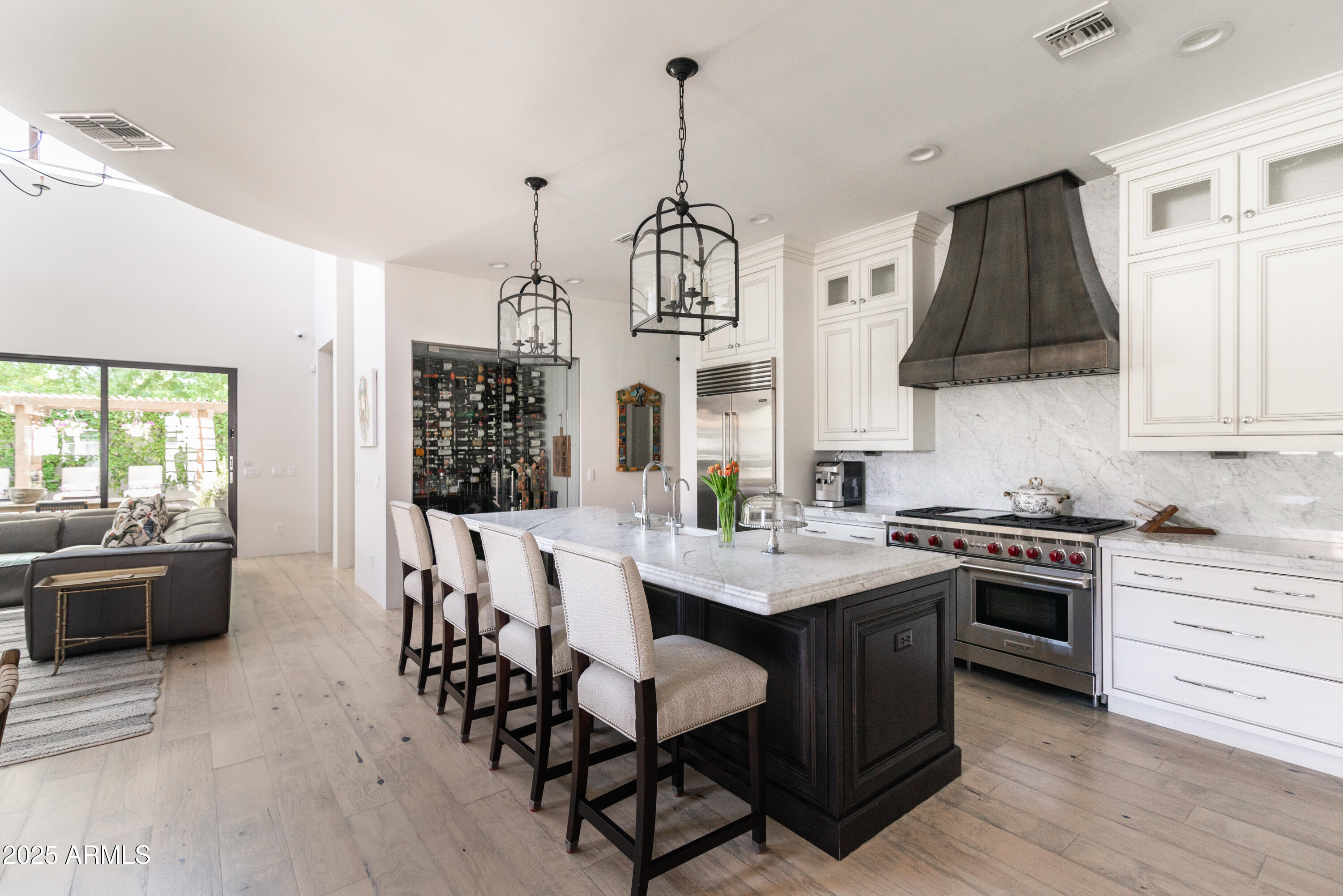 3511 N 39th Place