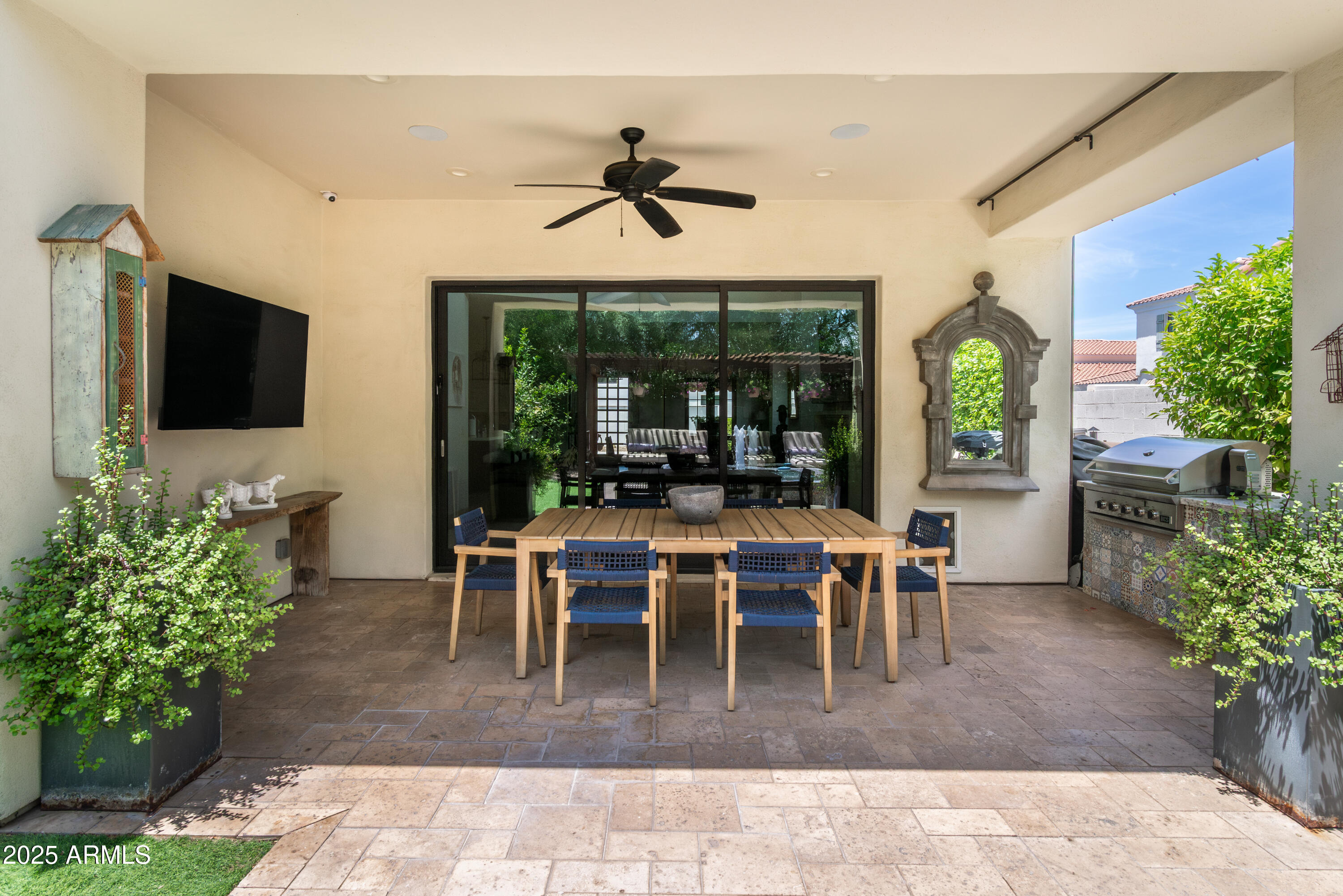 3511 N 39th Place