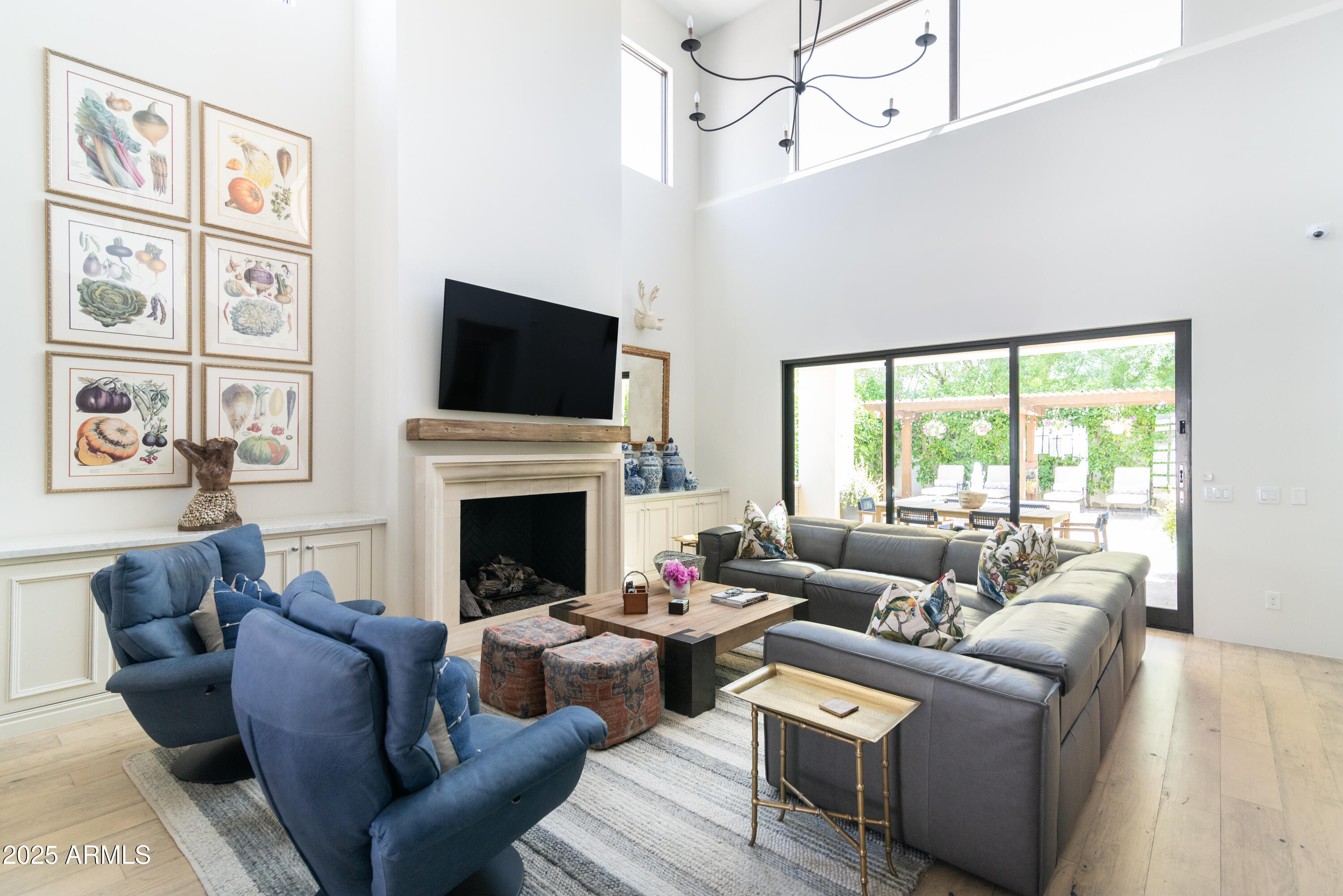 3511 N 39th Place