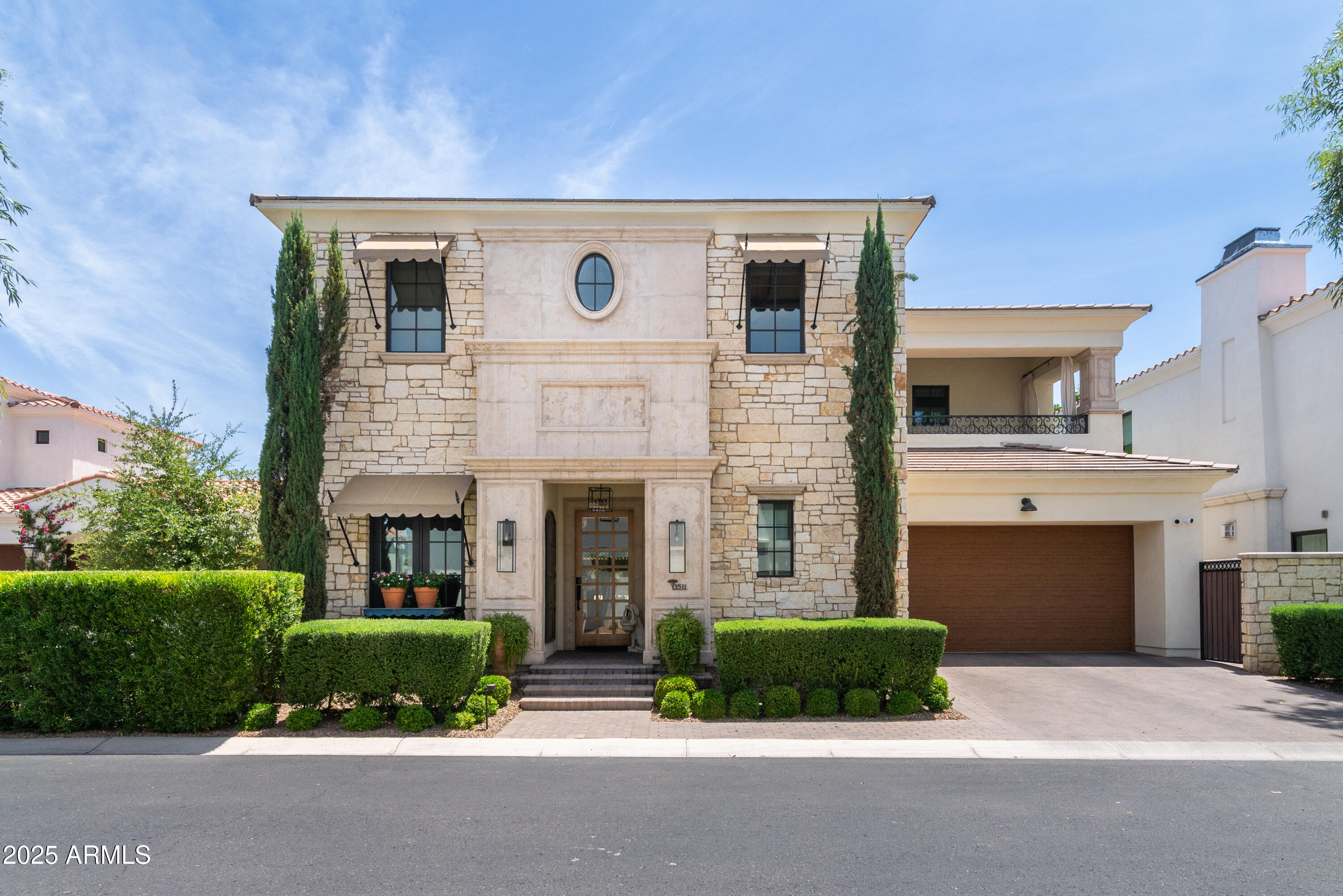 3511 N 39th Place