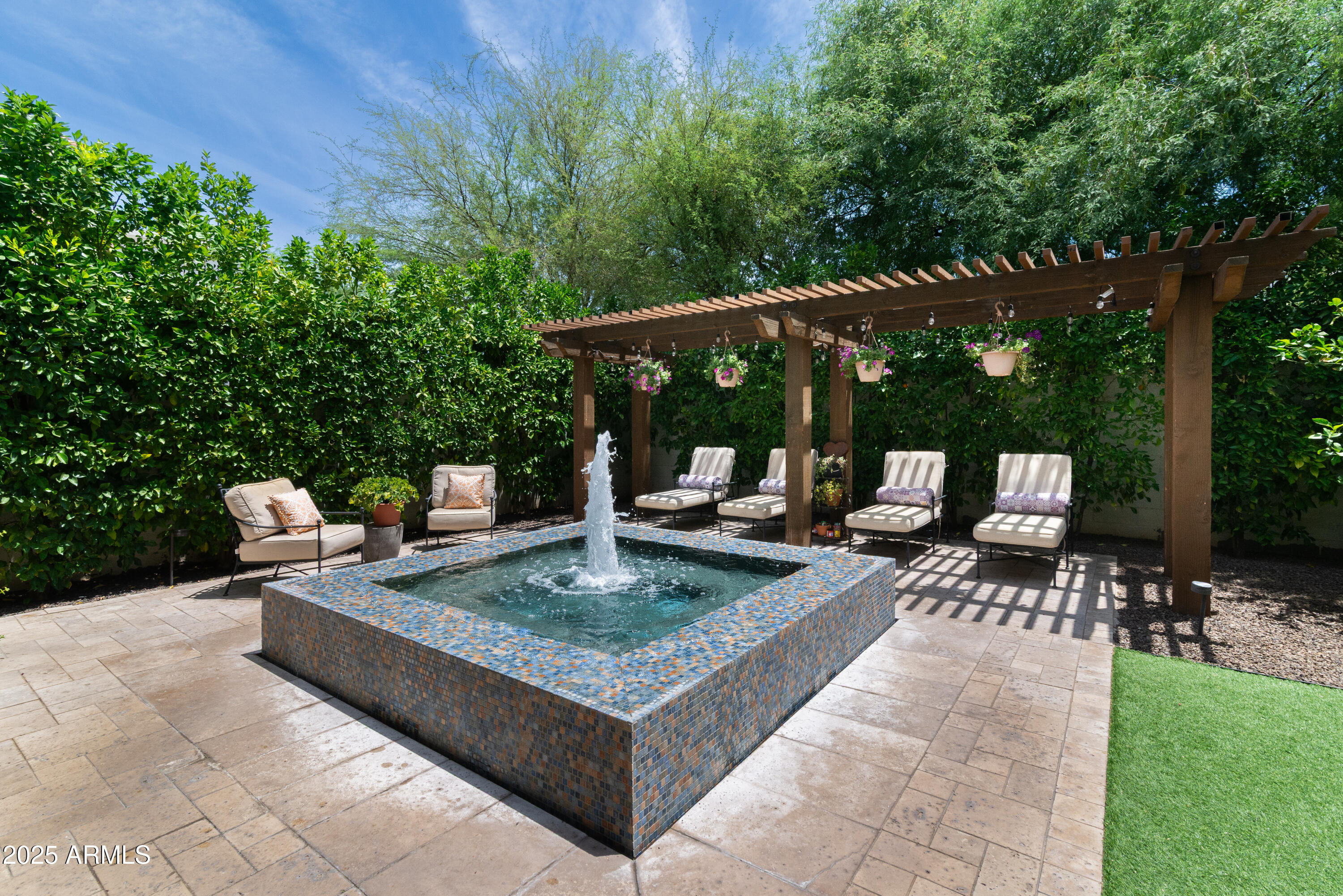 3511 N 39th Place