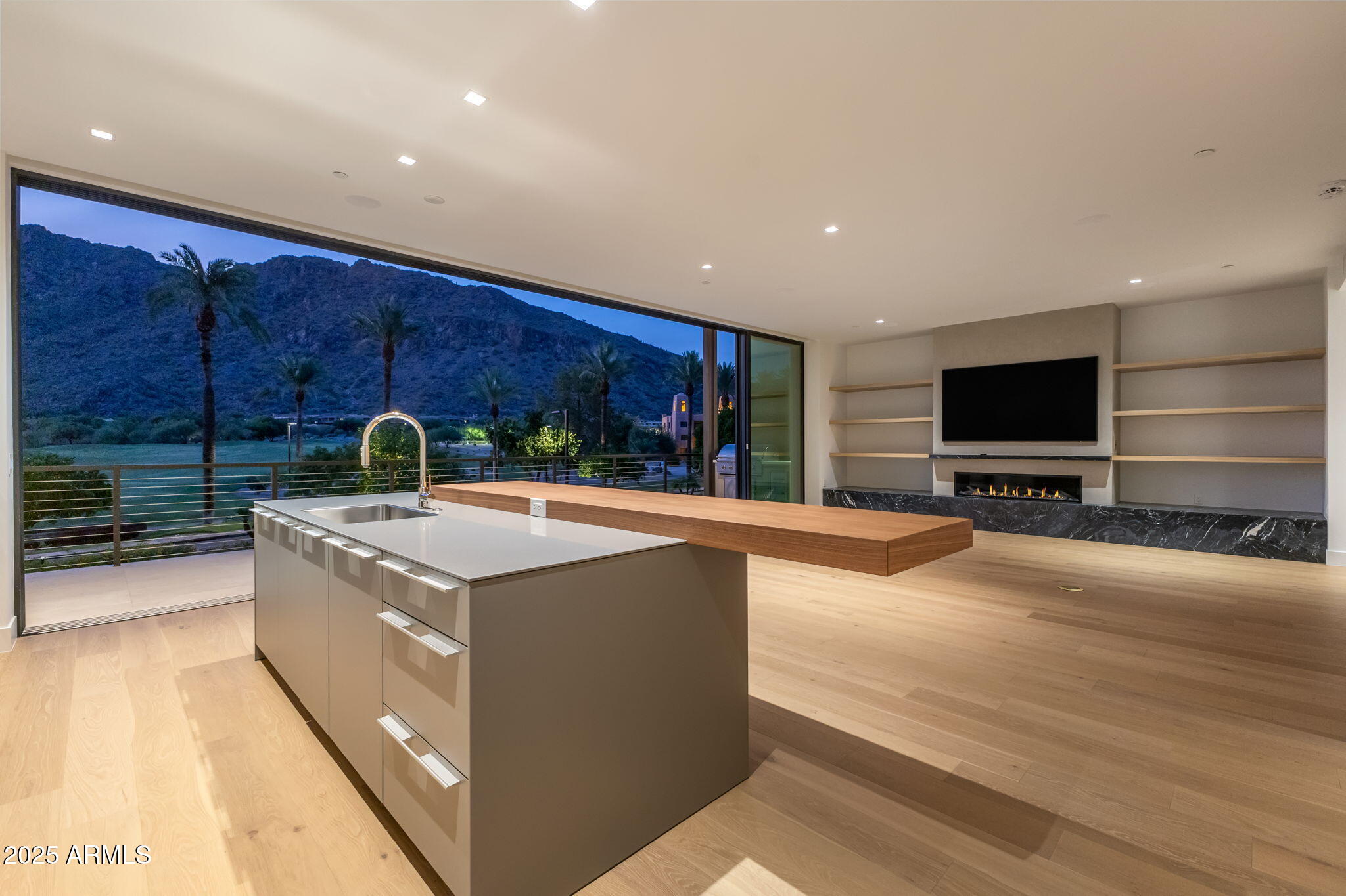 4575 N PHOENICIAN Boulevard, 2, Scottsdale Unit: 2