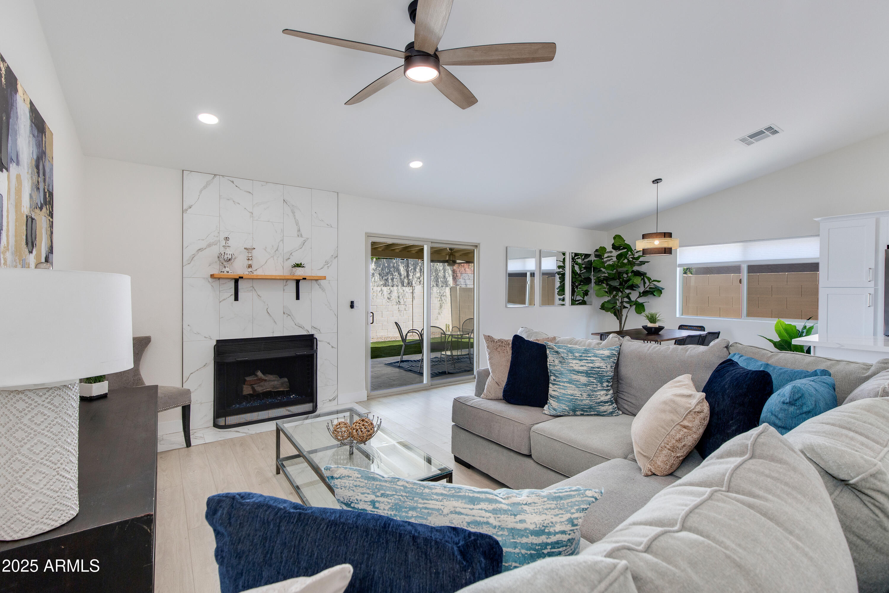 6250 E CAROLINA Drive