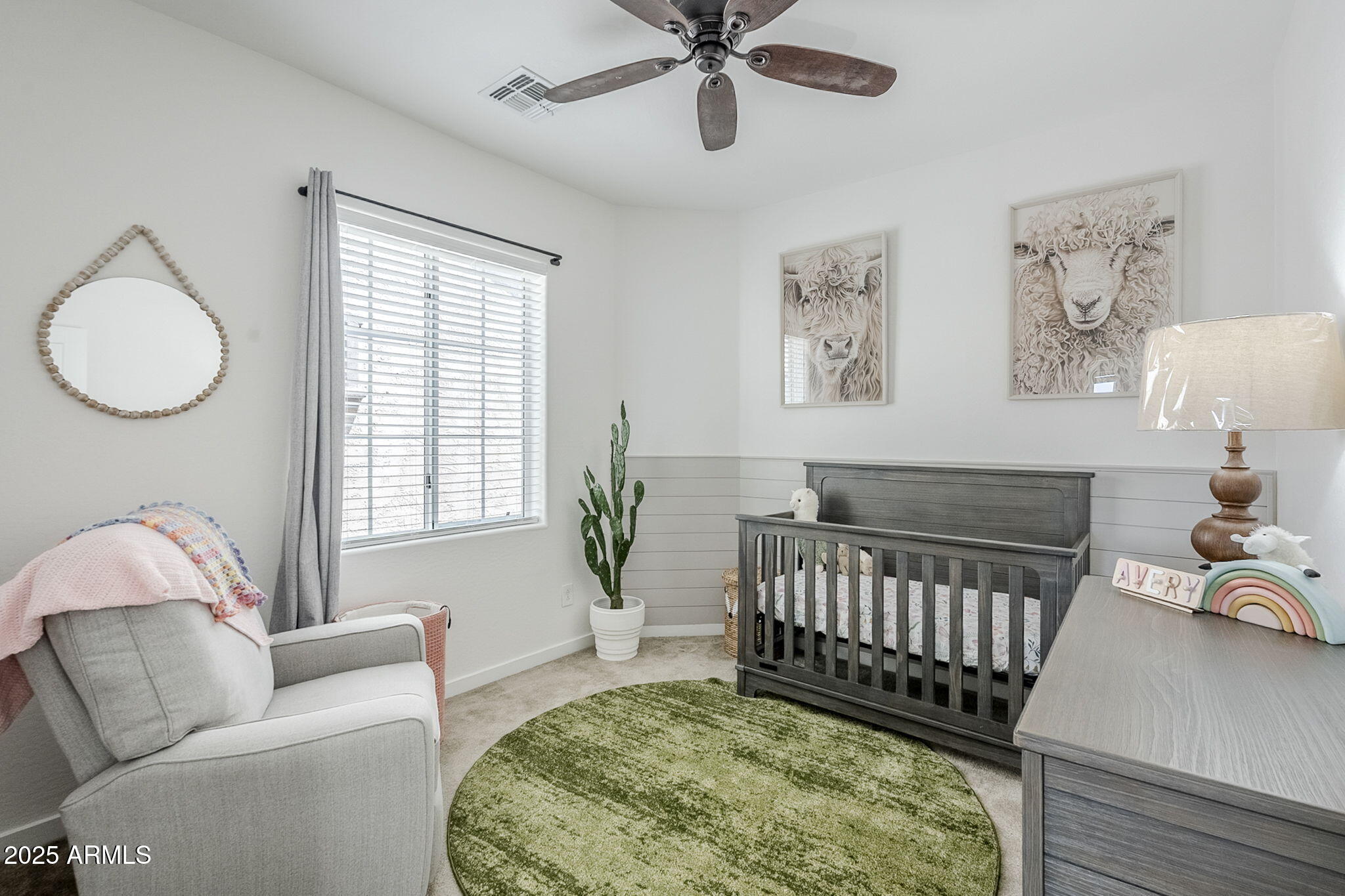 10515 E NOPAL Avenue