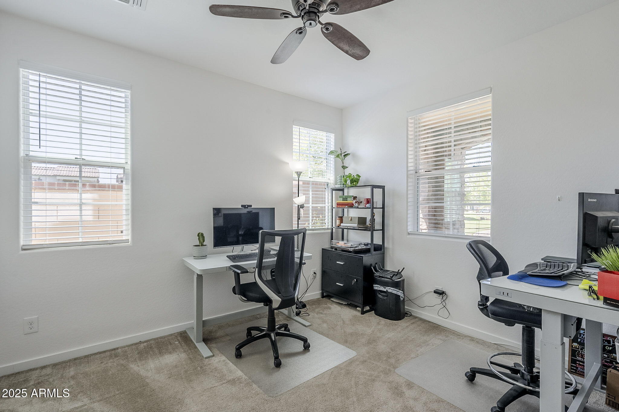 10515 E NOPAL Avenue