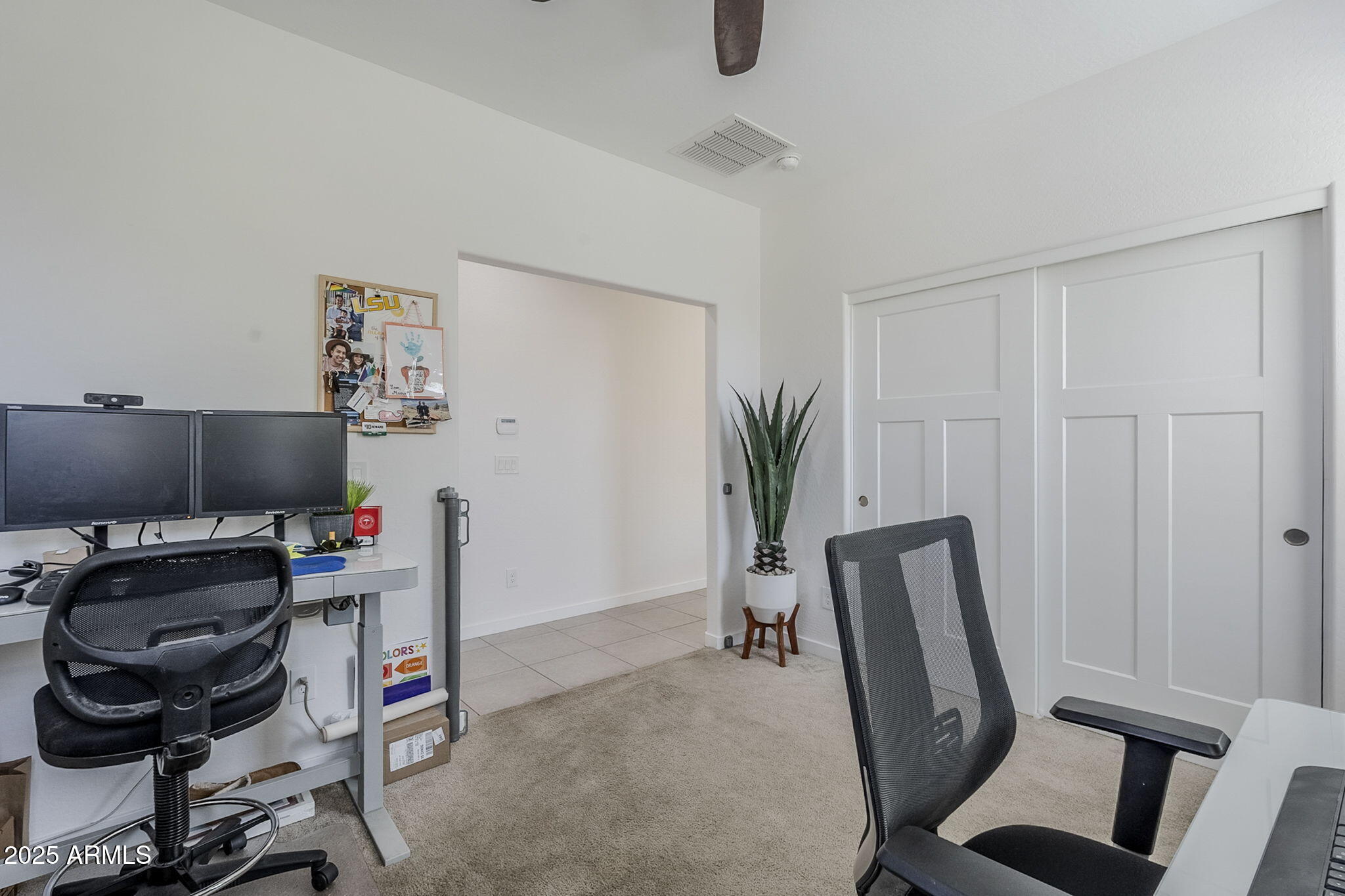 10515 E NOPAL Avenue