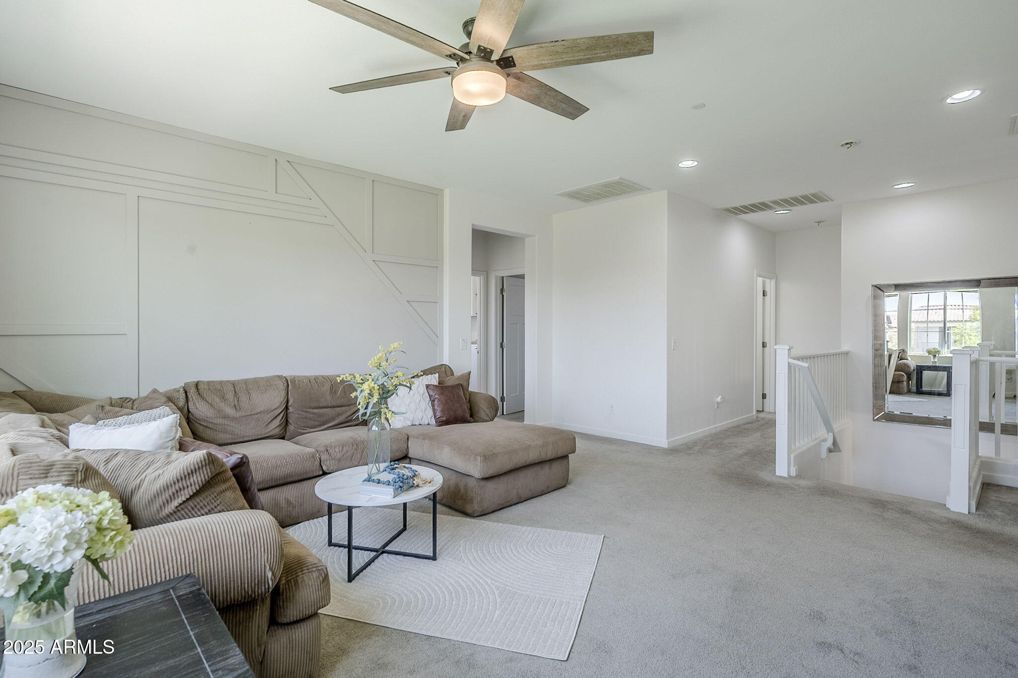 10515 E NOPAL Avenue