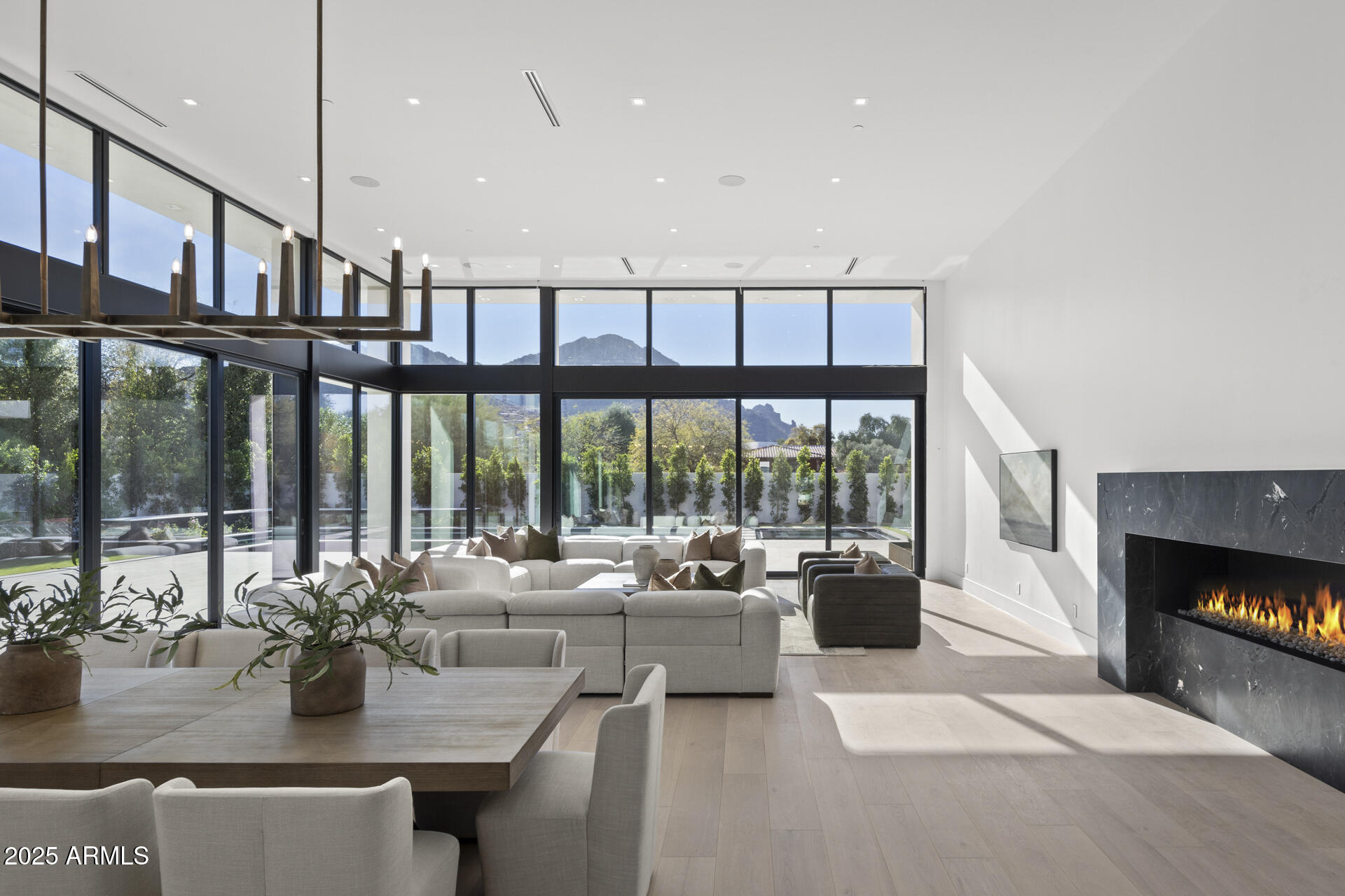 6601 E SAN MIGUEL Avenue, Paradise Valley