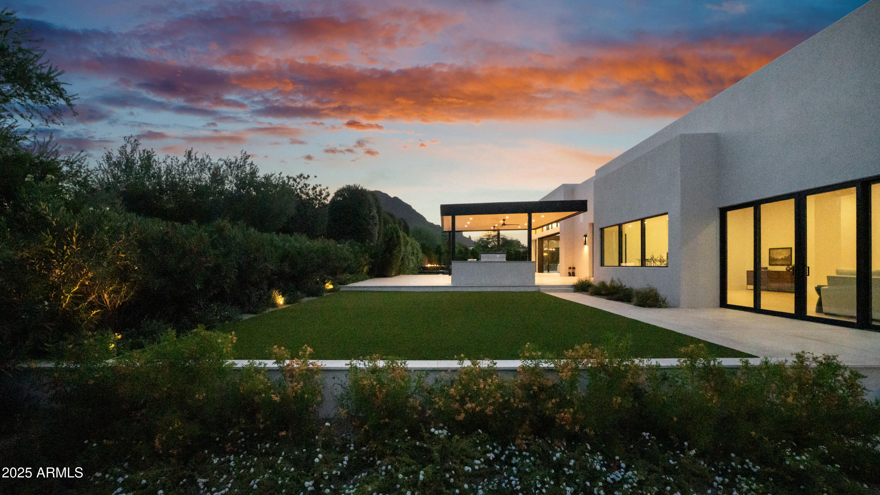 6601 E SAN MIGUEL Avenue, Paradise Valley