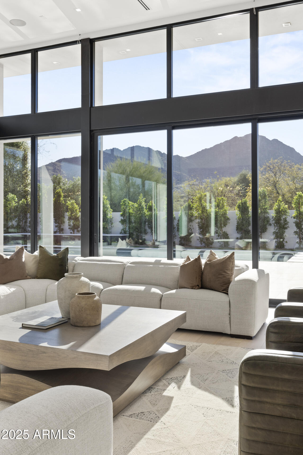 6601 E SAN MIGUEL Avenue, Paradise Valley