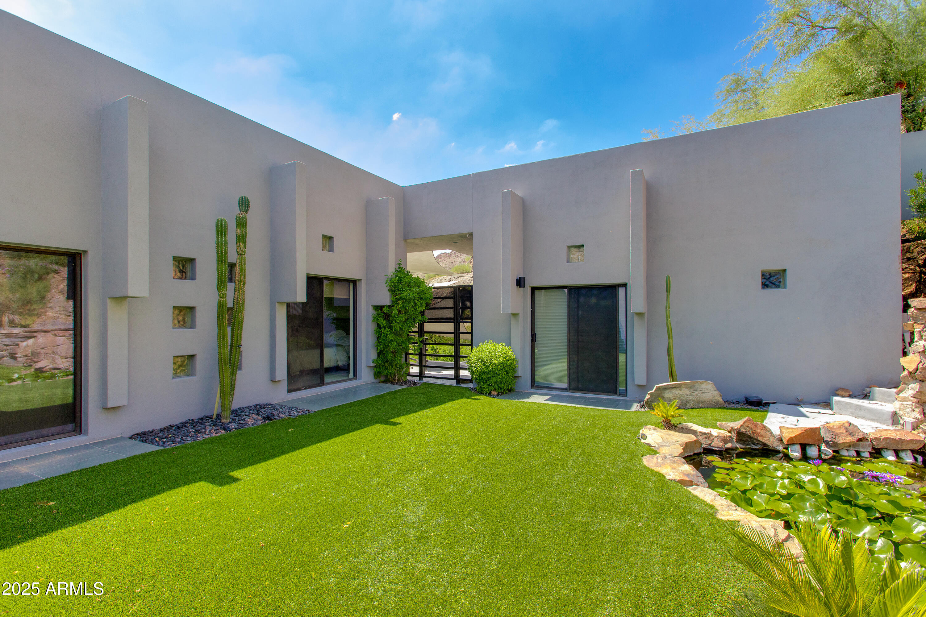 4228 E HIGHLANDS Drive