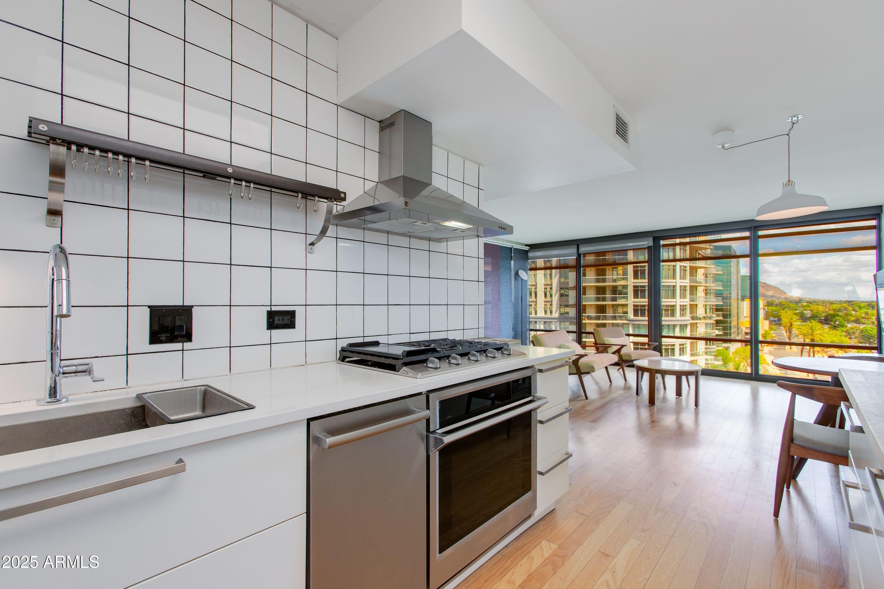 4808 N 24TH Street 806