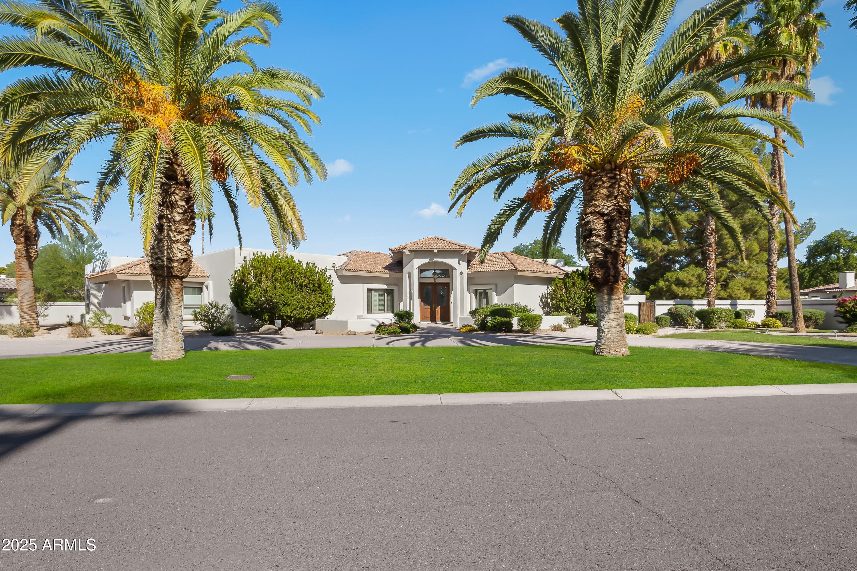 8817 N 58TH Place
