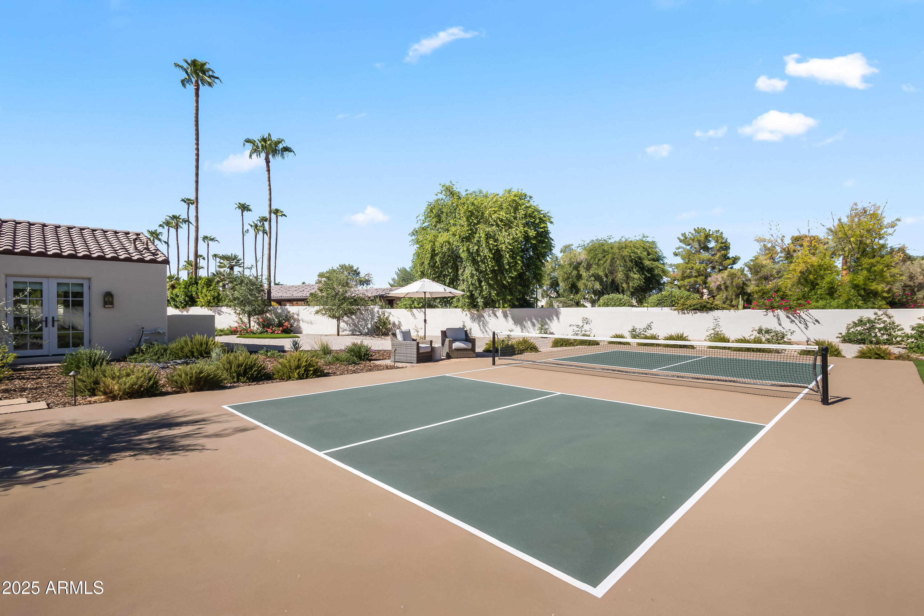 8817 N 58TH Place