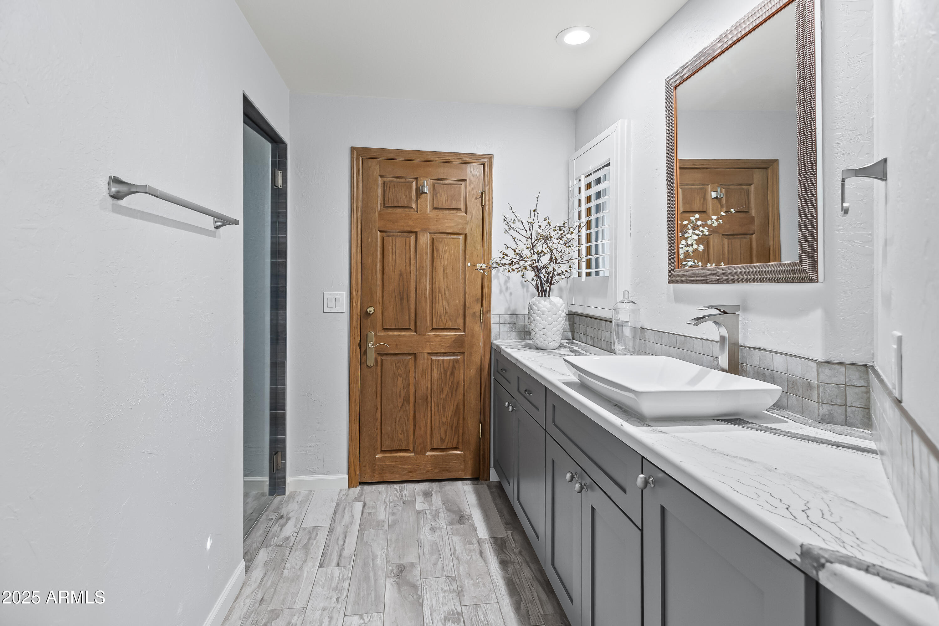 8817 N 58TH Place