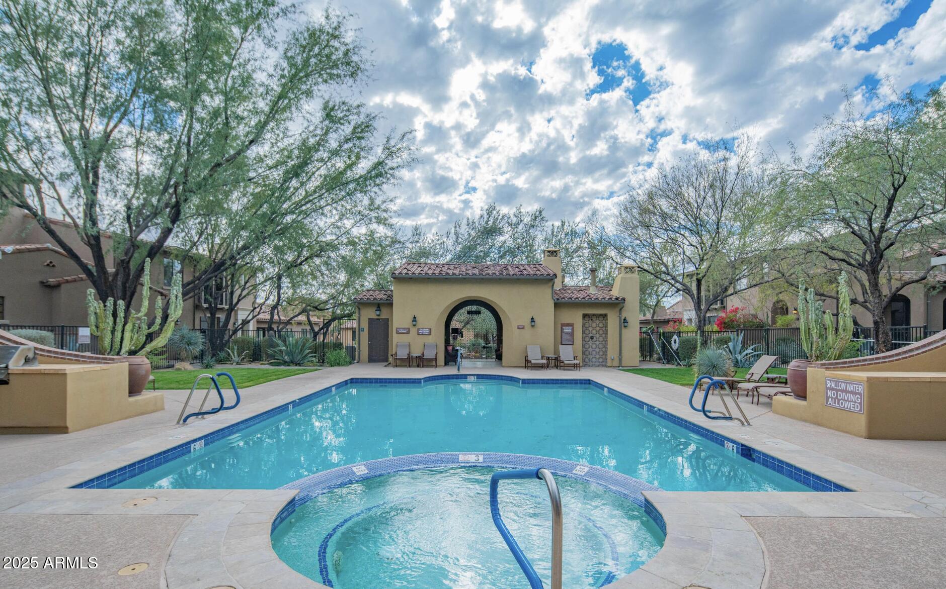 20704 N 90TH Place 1065