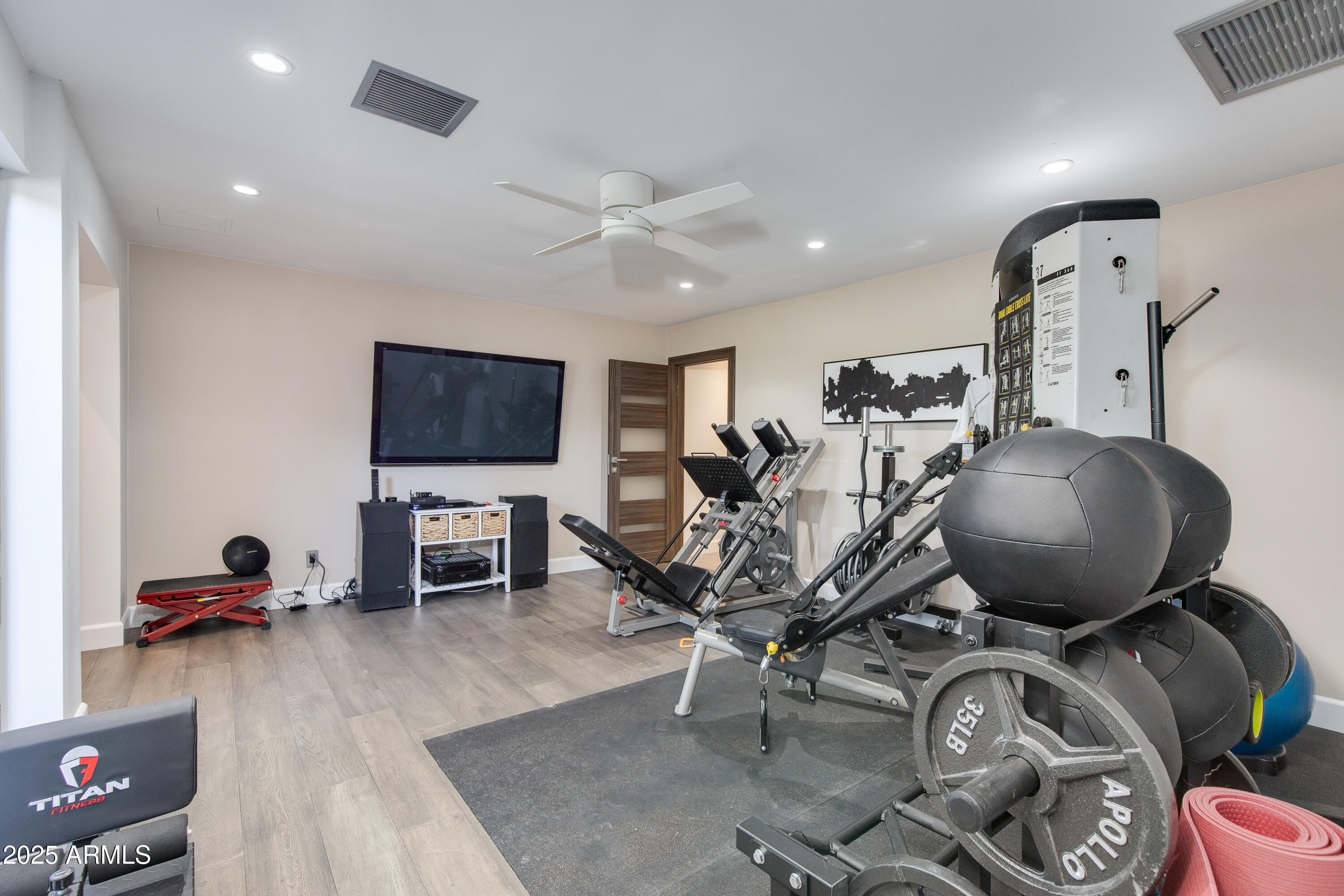 4306 E DESERT CREST Drive