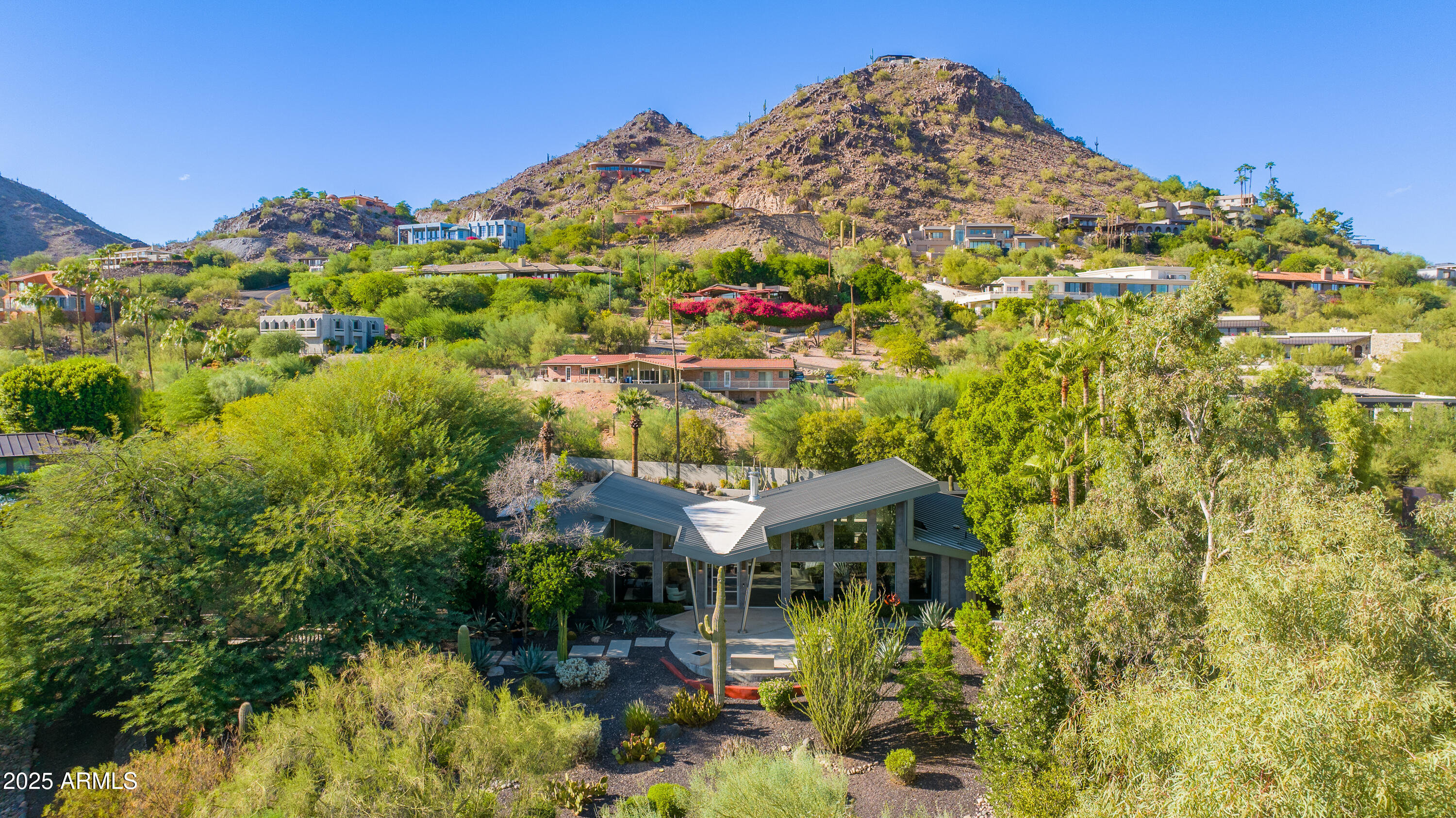 4306 E DESERT CREST Drive