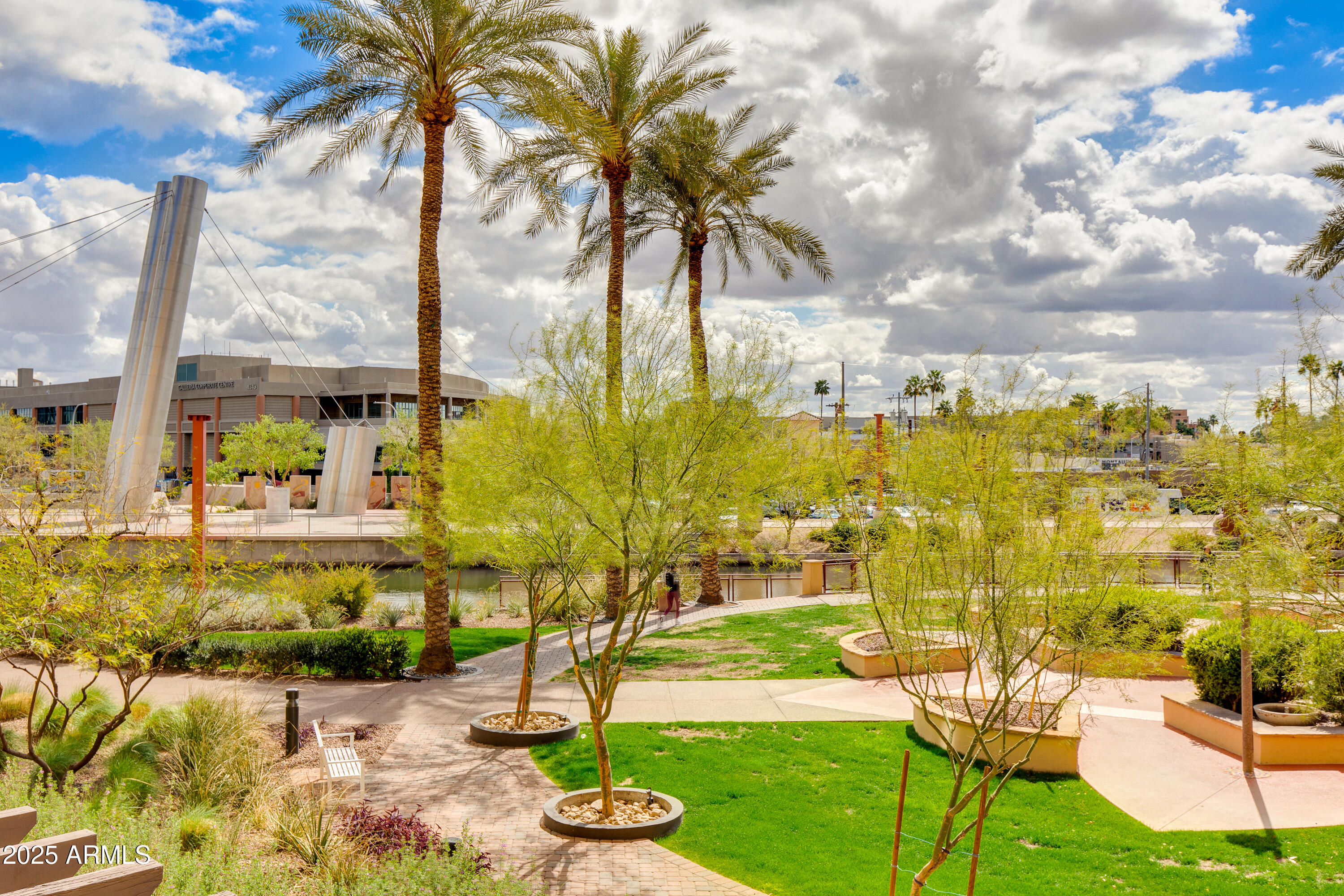 7181 E CAMELBACK Road 208