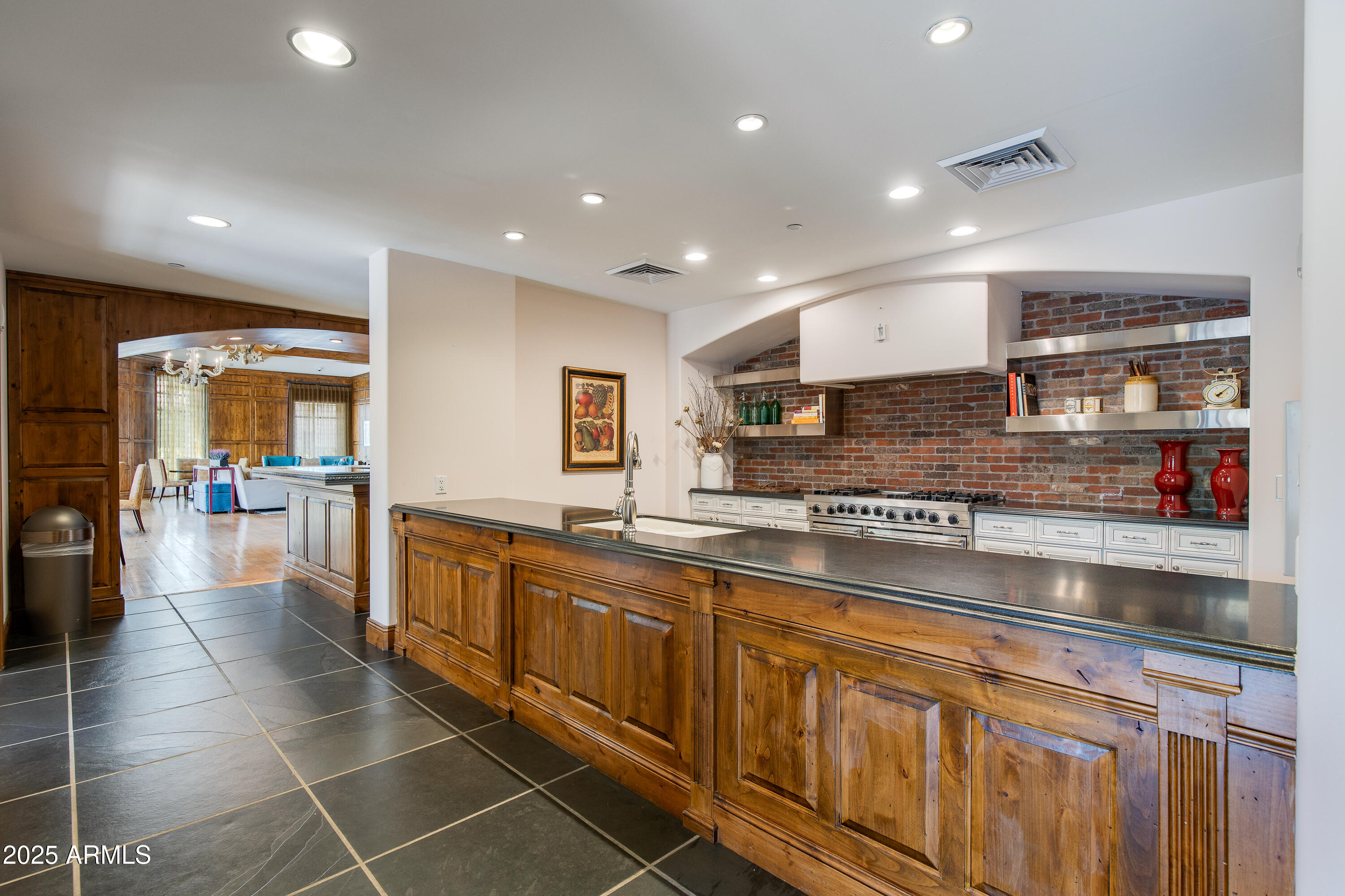 7181 E CAMELBACK Road 208