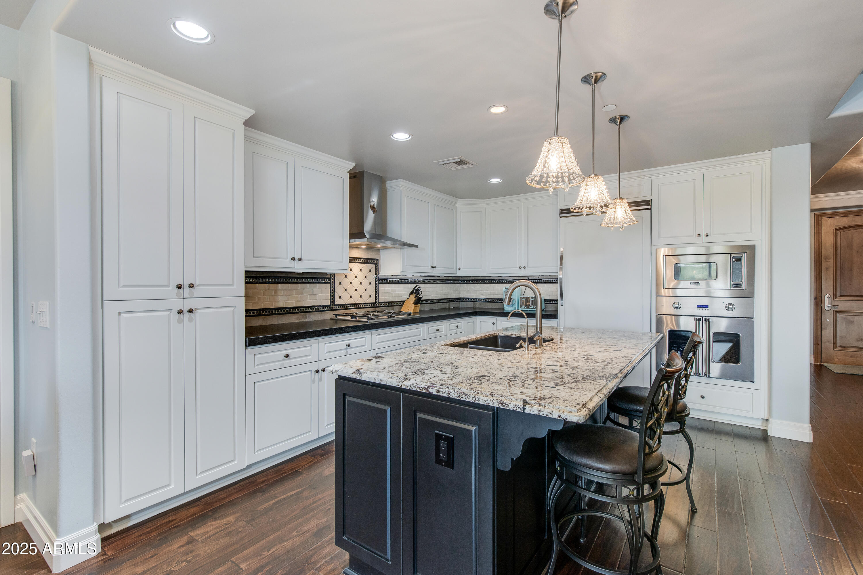 7181 E CAMELBACK Road 208