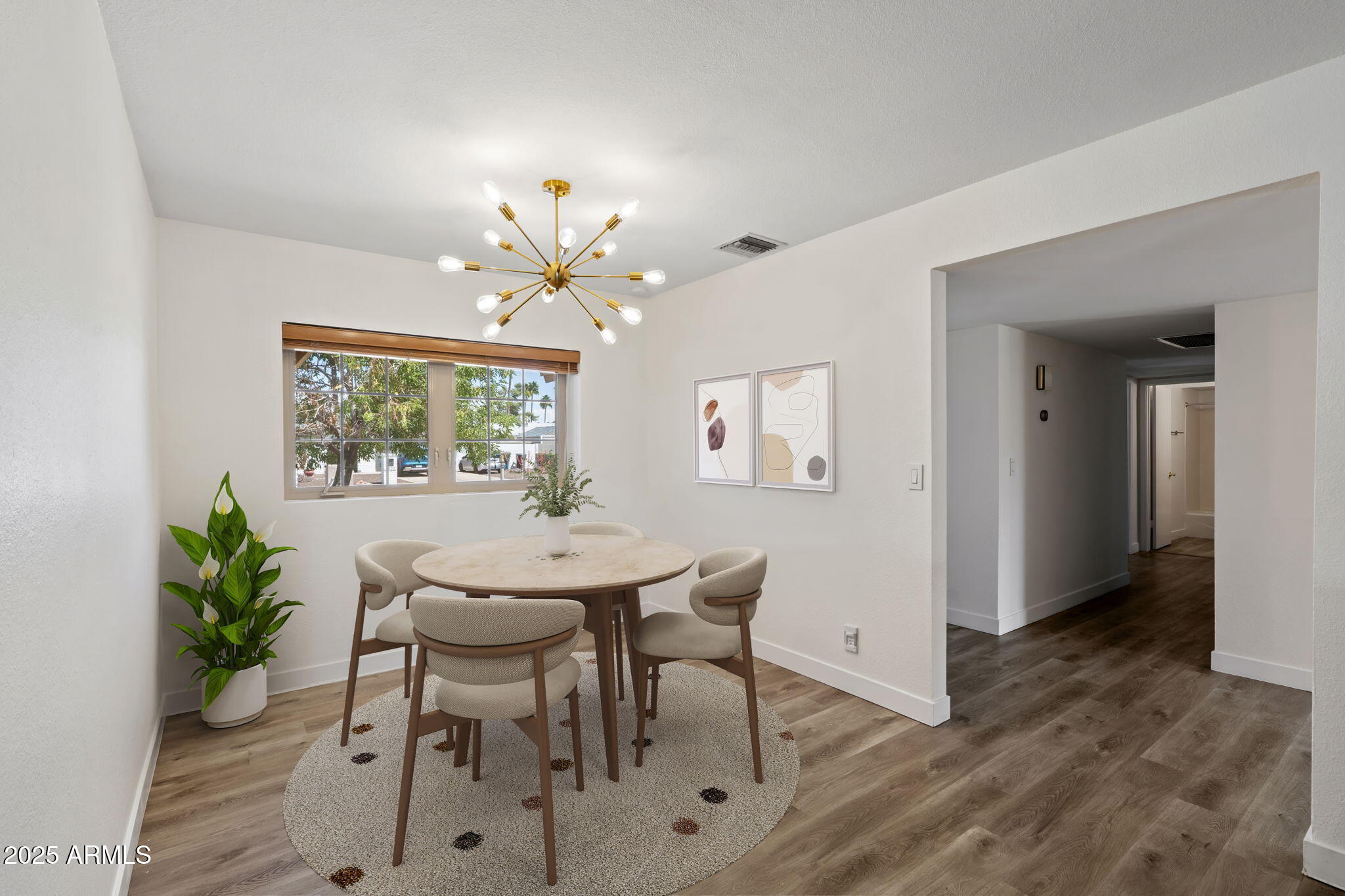 5319 E GELDING Drive