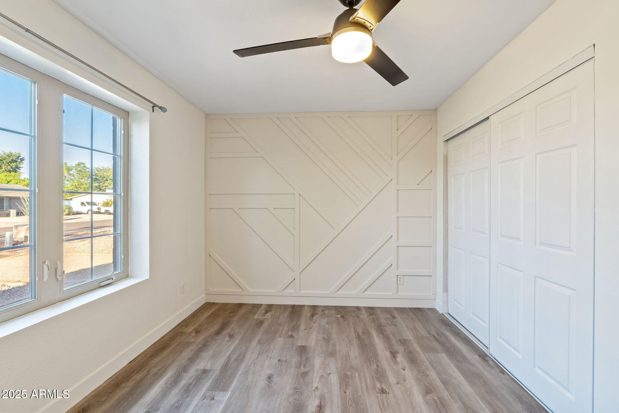 5319 E GELDING Drive