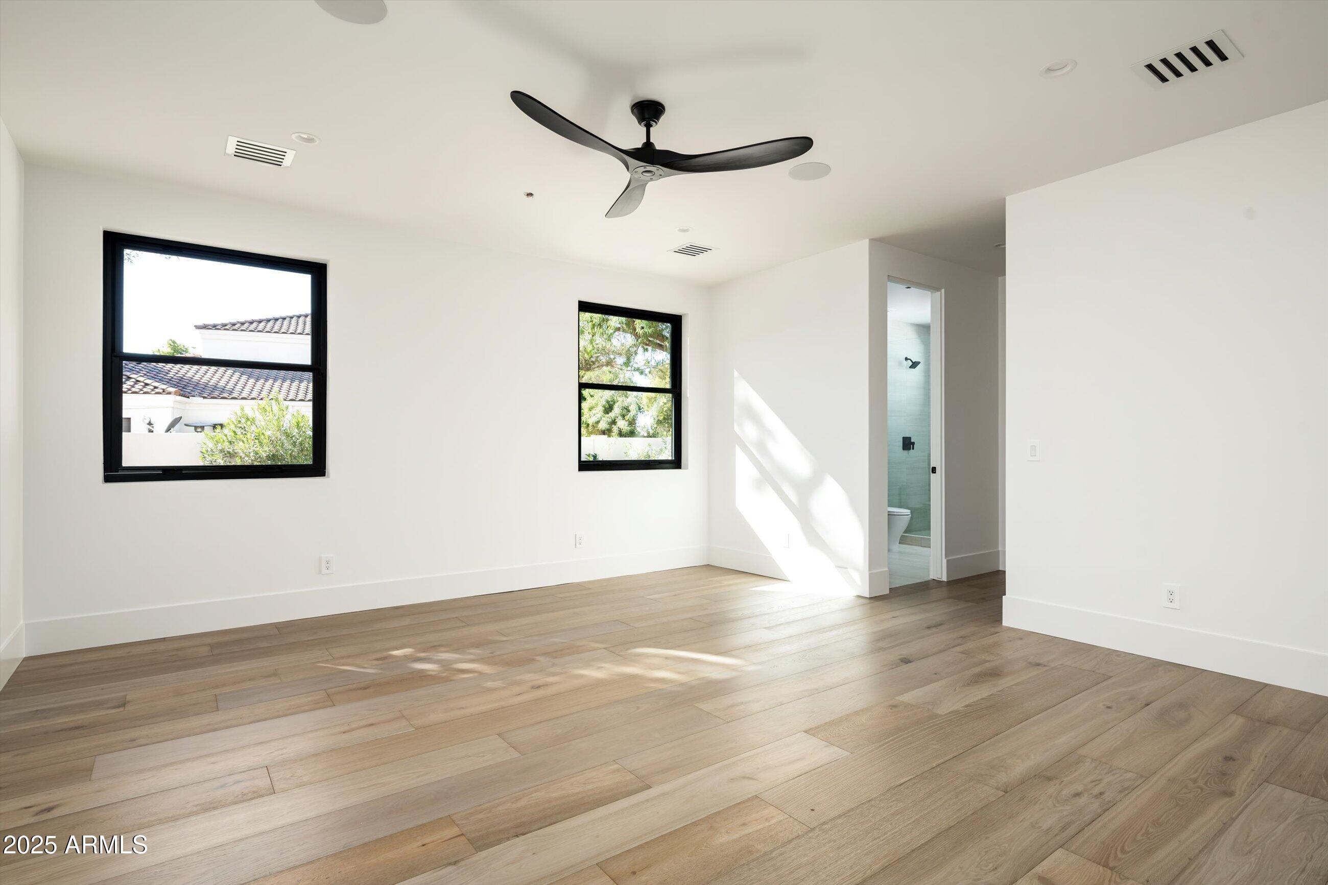 6748 E BERNEIL Lane, Paradise Valley